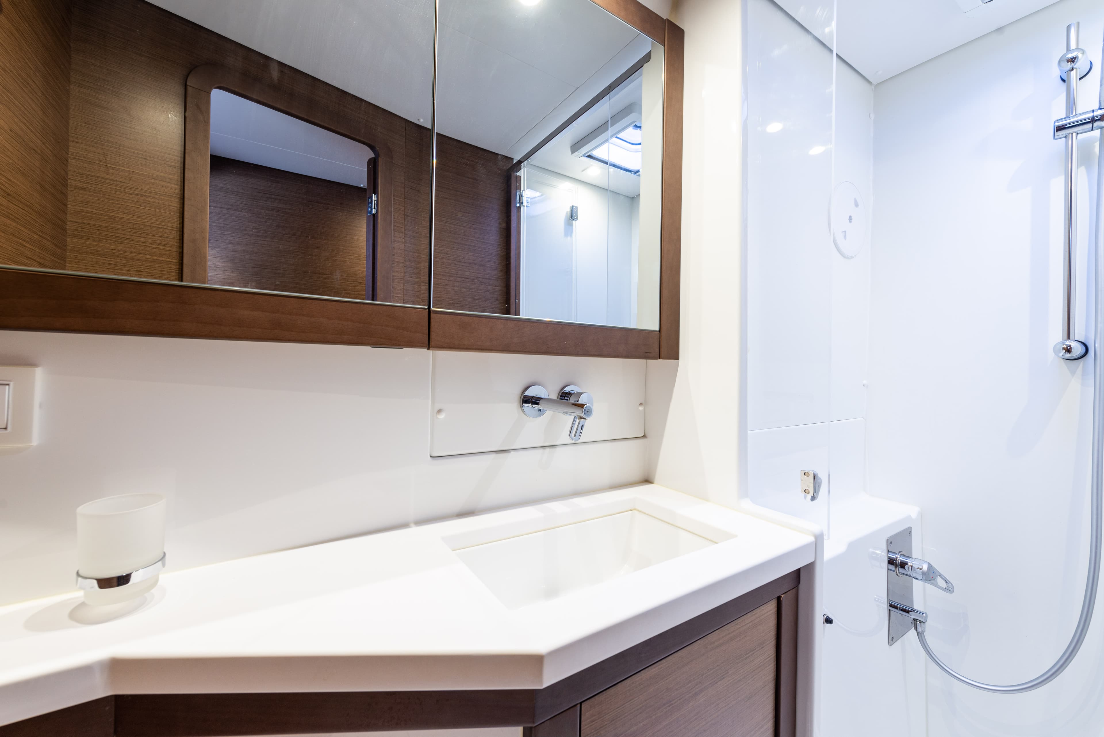 Lagoon 450 Fly - photo 8