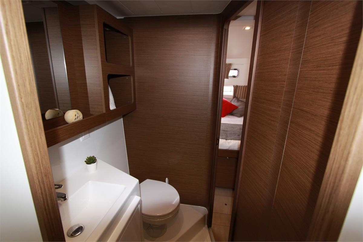 Lagoon 42 - photo 21