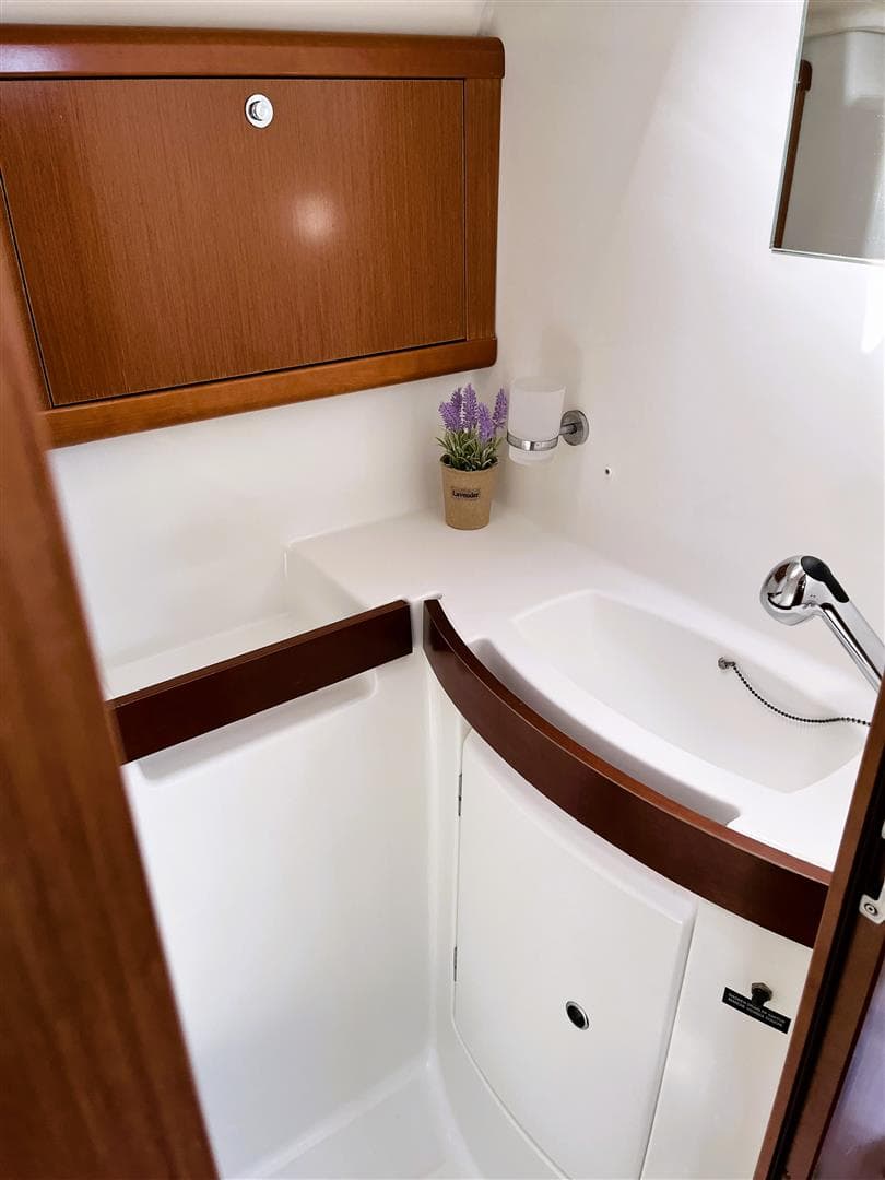 Oceanis 43 - photo 12