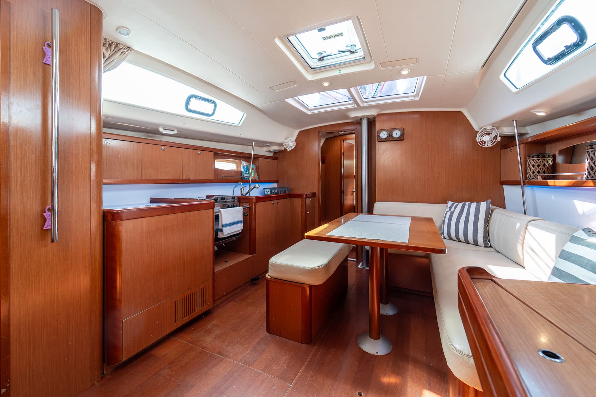 Oceanis 43 - photo 4