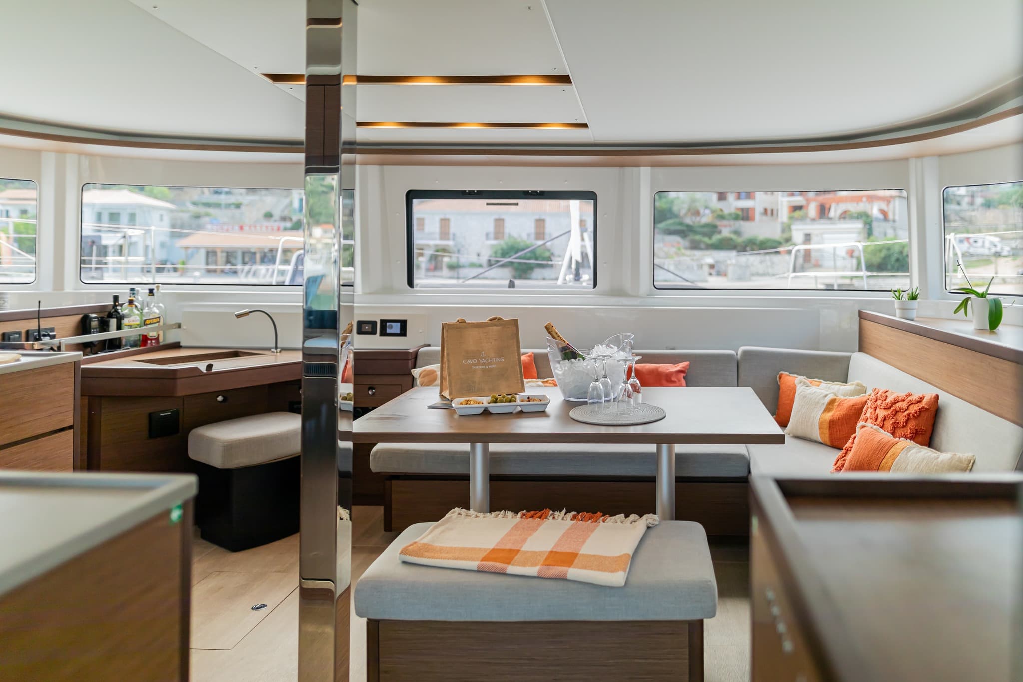 Lagoon 46  - photo 20