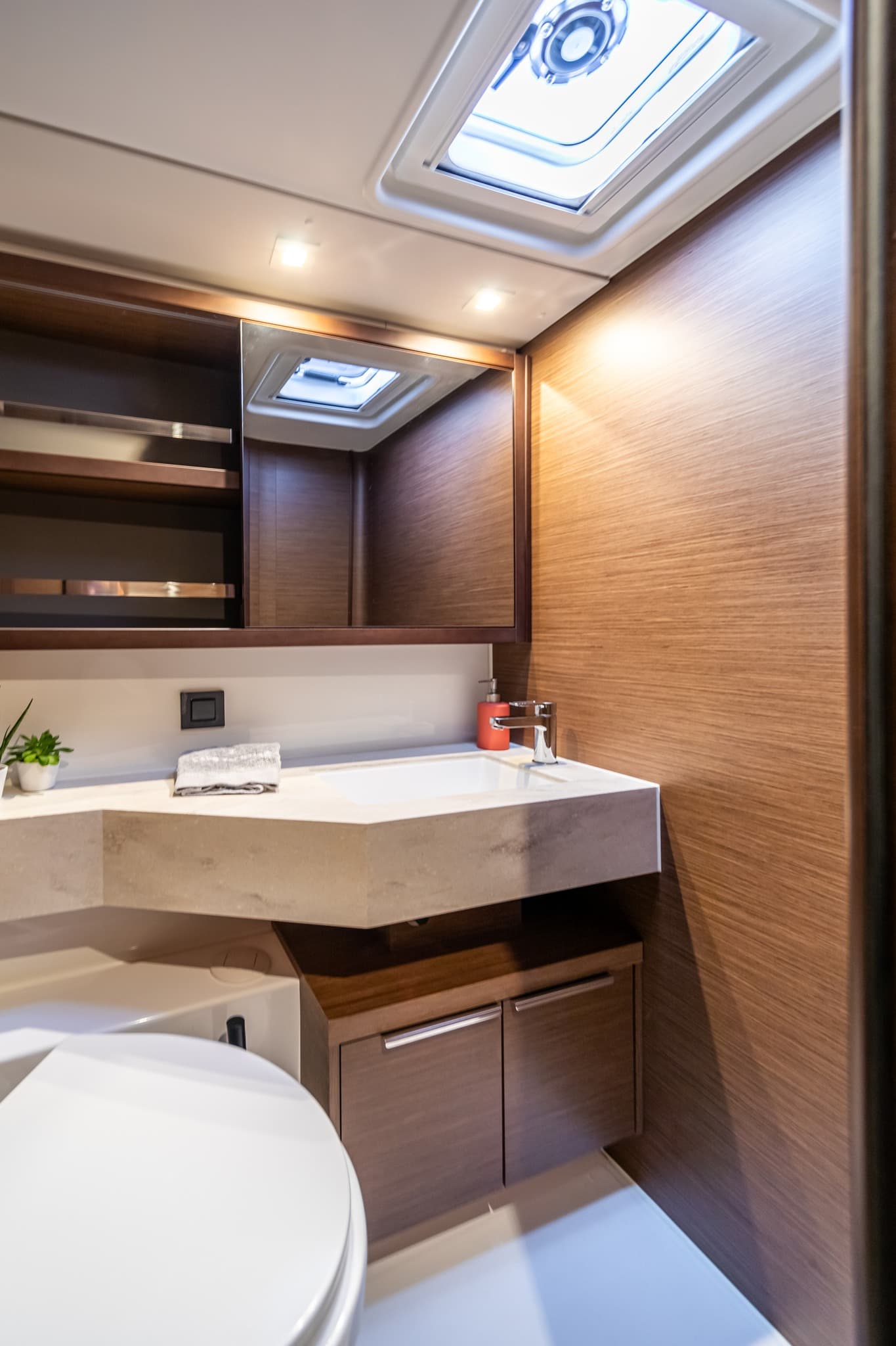 Lagoon 46  - photo 37