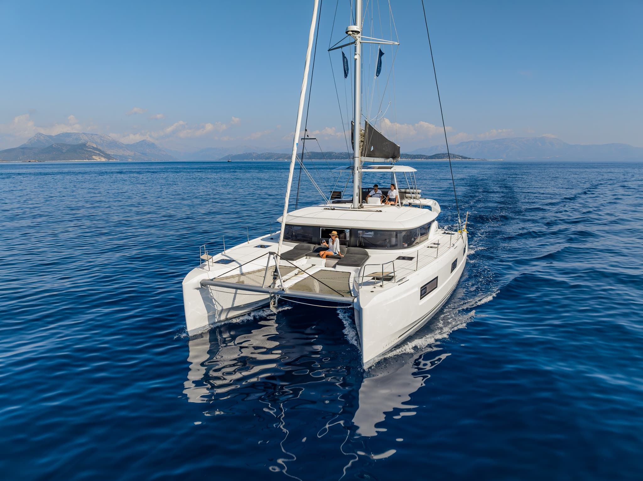 Lagoon 46  - photo 9