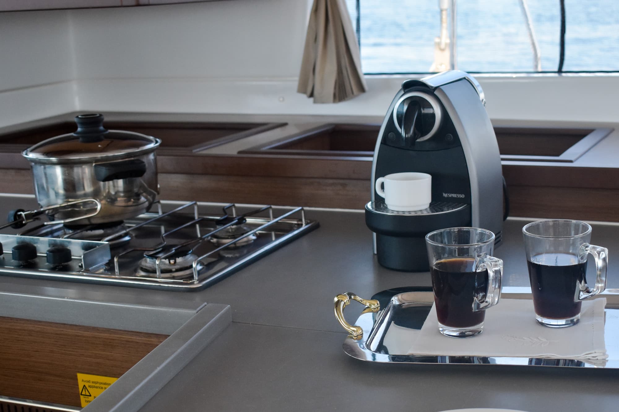 Lagoon 450 Fly - photo 8