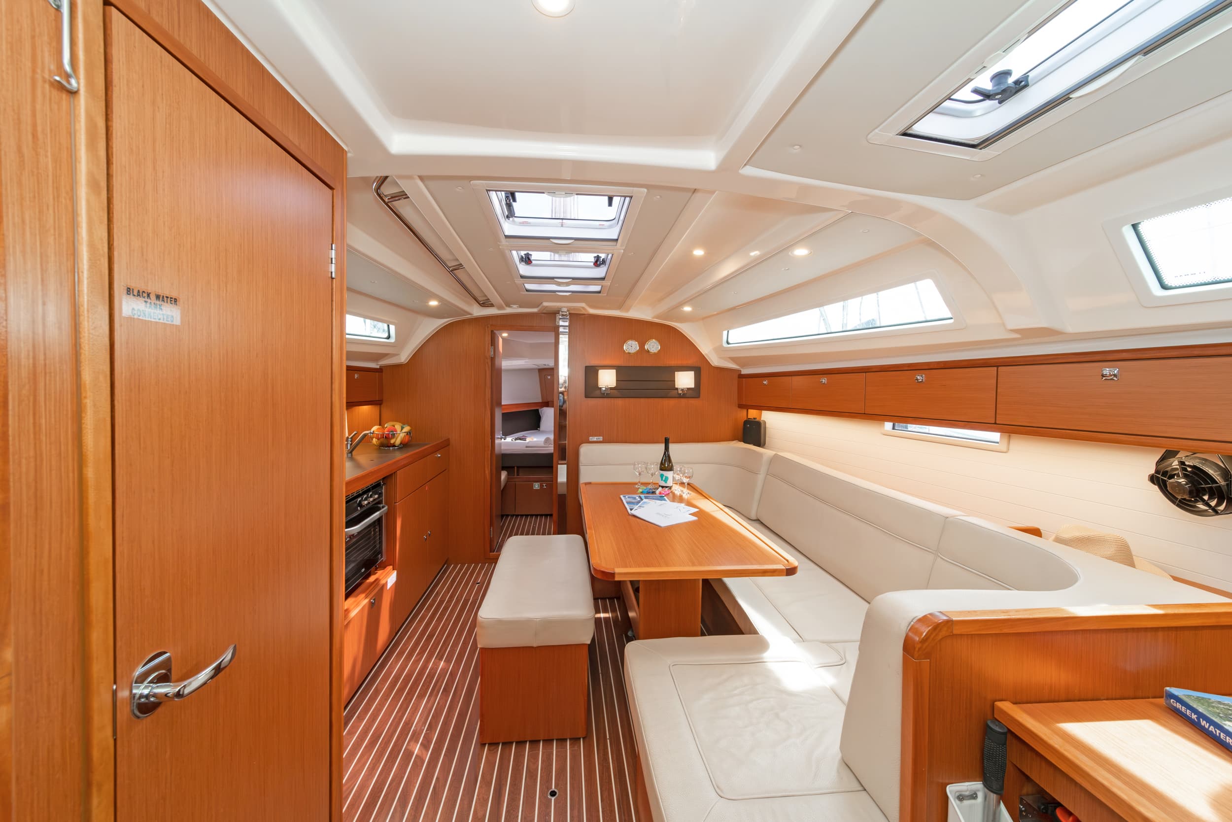 Bavaria Cruiser 41 - photo 17