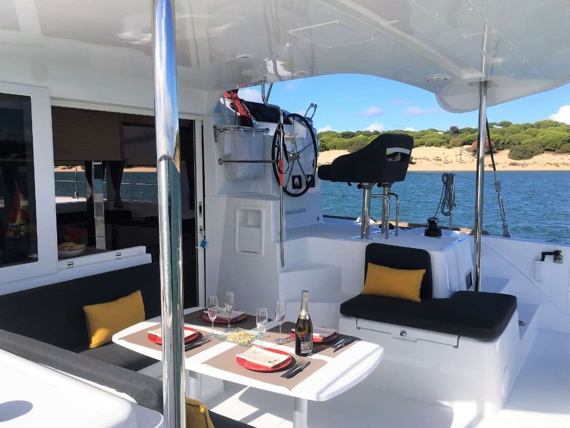 Lagoon 40 - photo 14