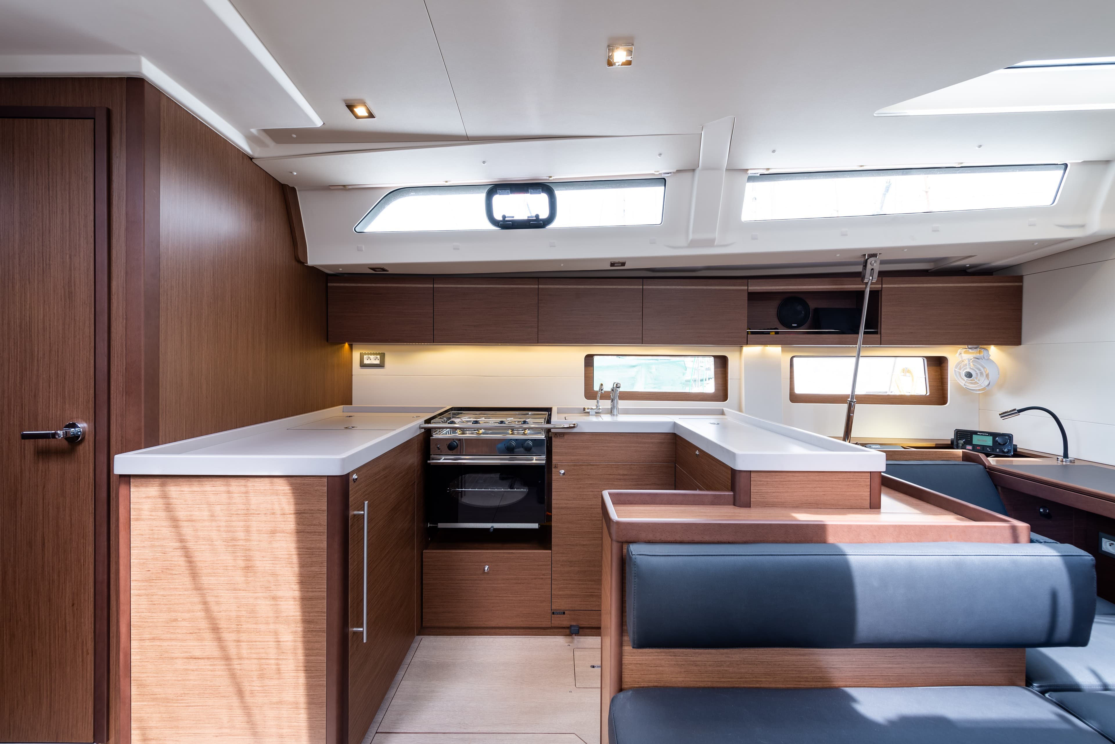 Oceanis 51.1 - photo 56