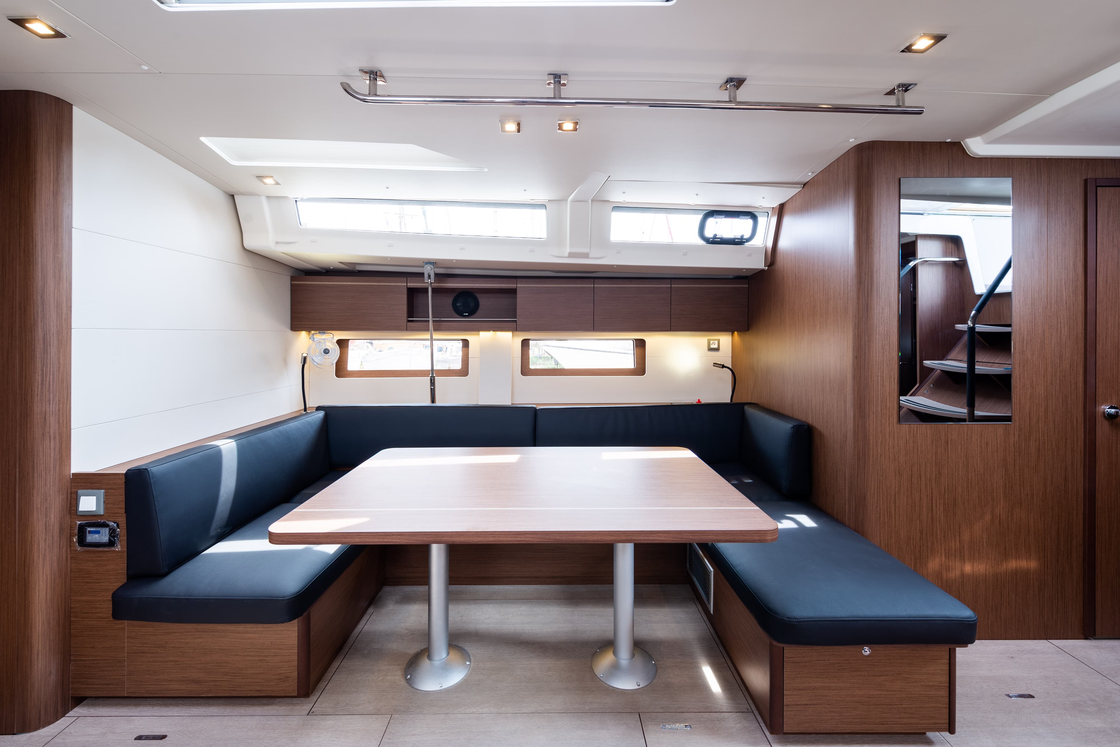 Oceanis 51.1 - photo 10