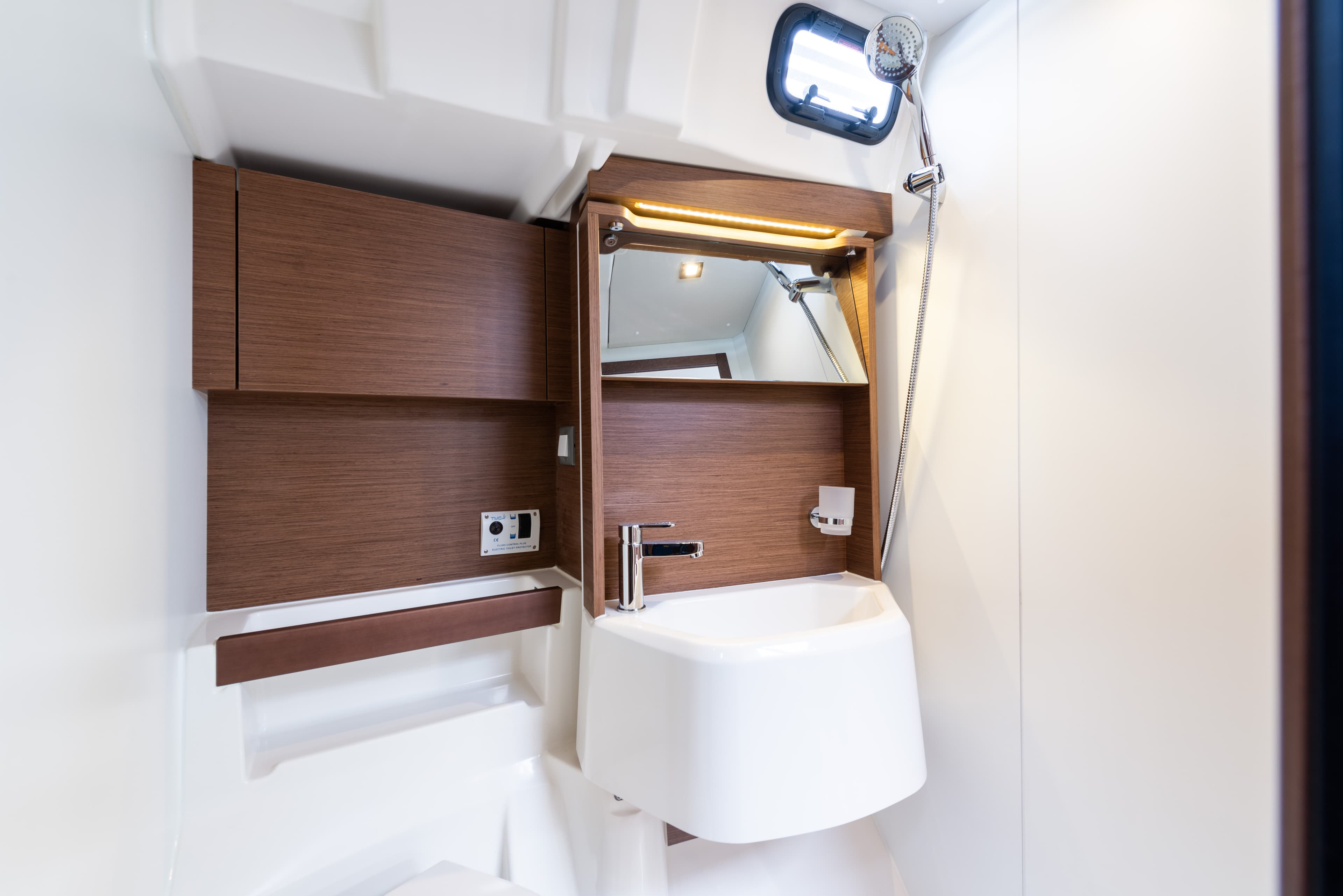 Oceanis 51.1 - photo 50