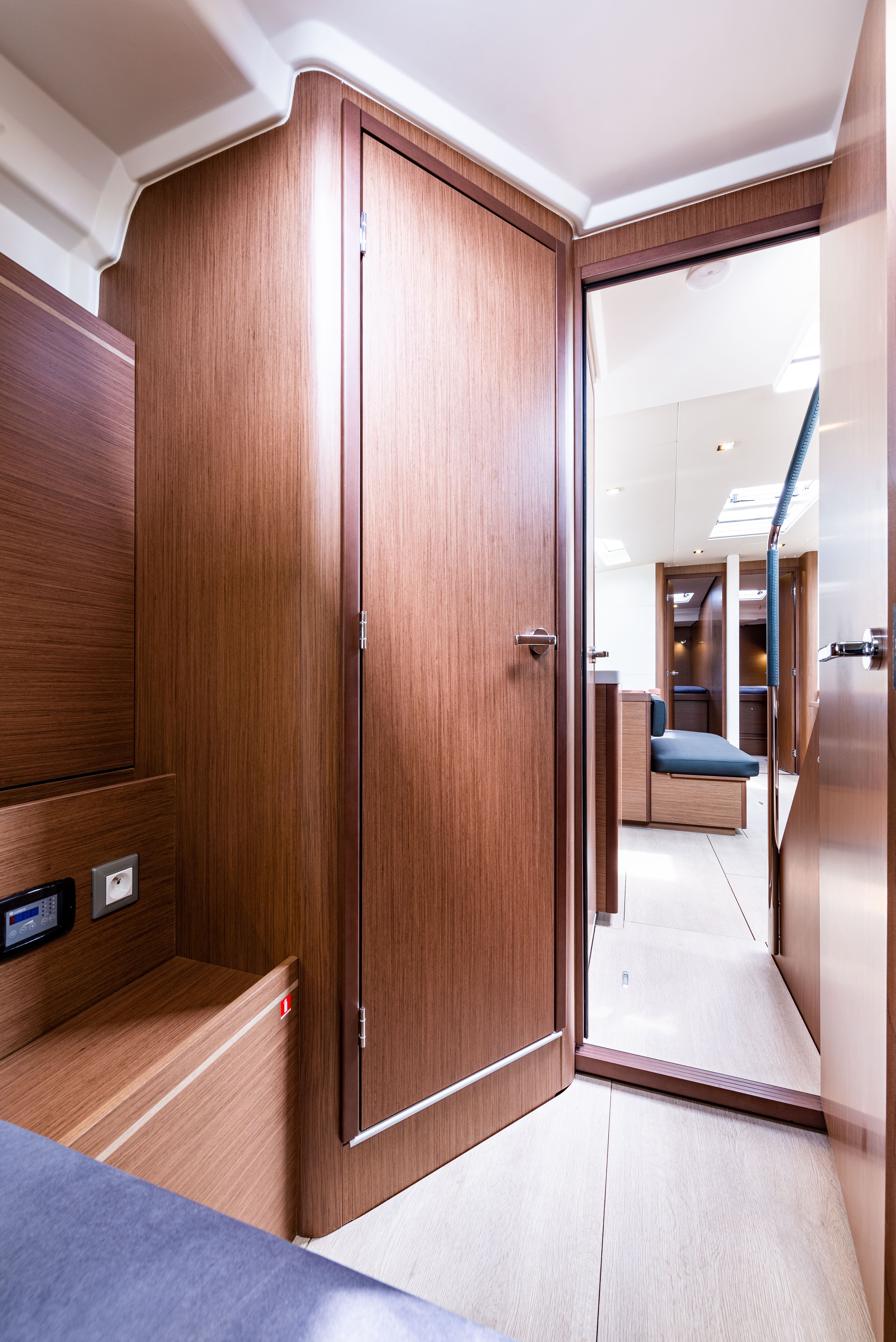 Oceanis 51.1 - photo 29