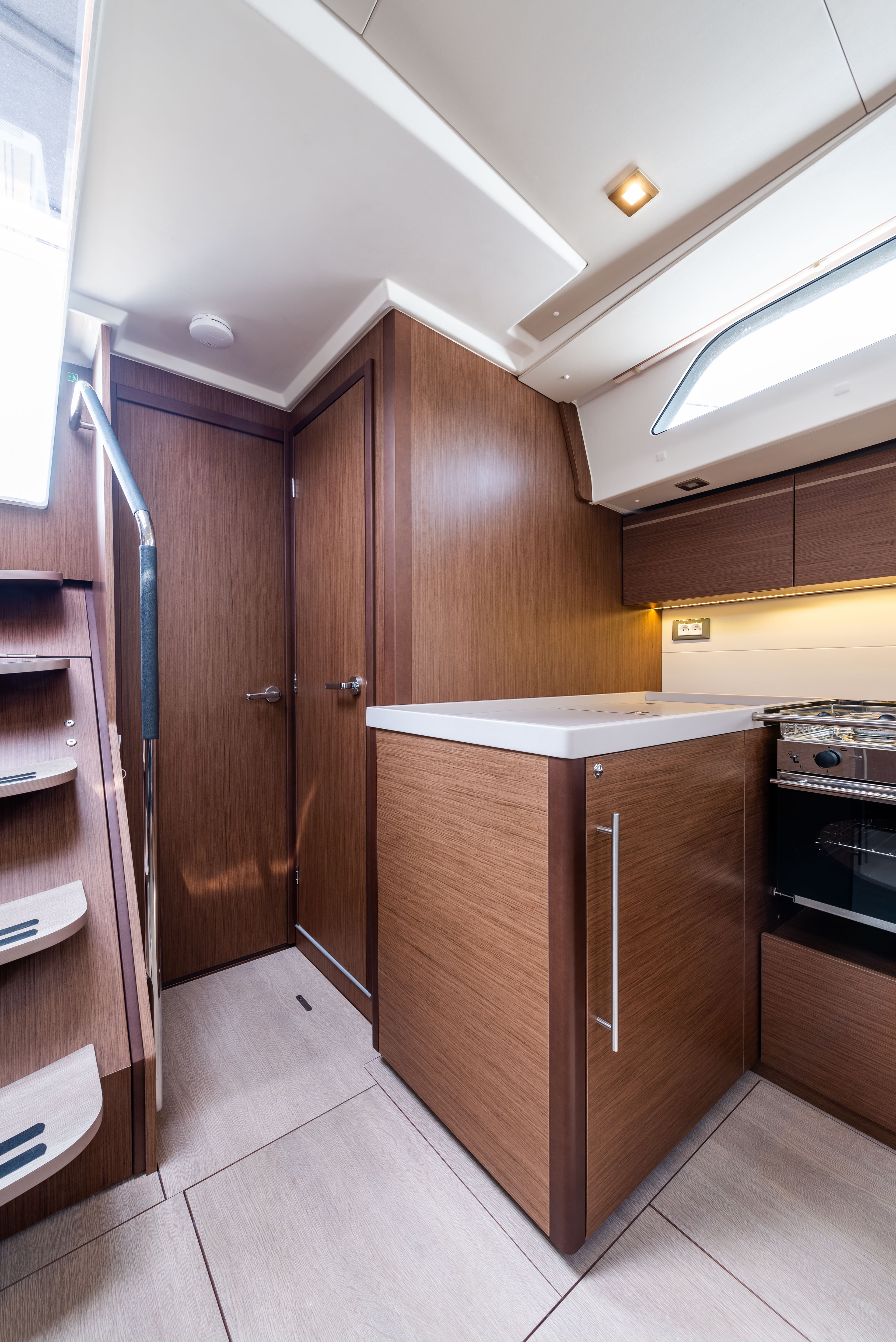 Oceanis 51.1 - photo 32