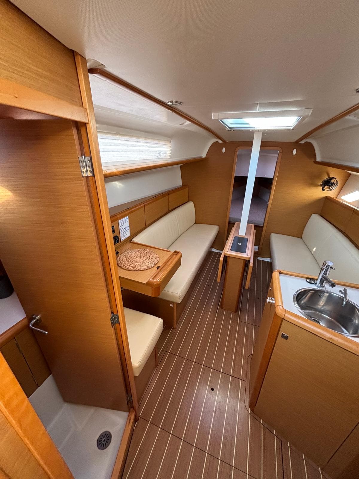 Sun Odyssey 33i - photo 12