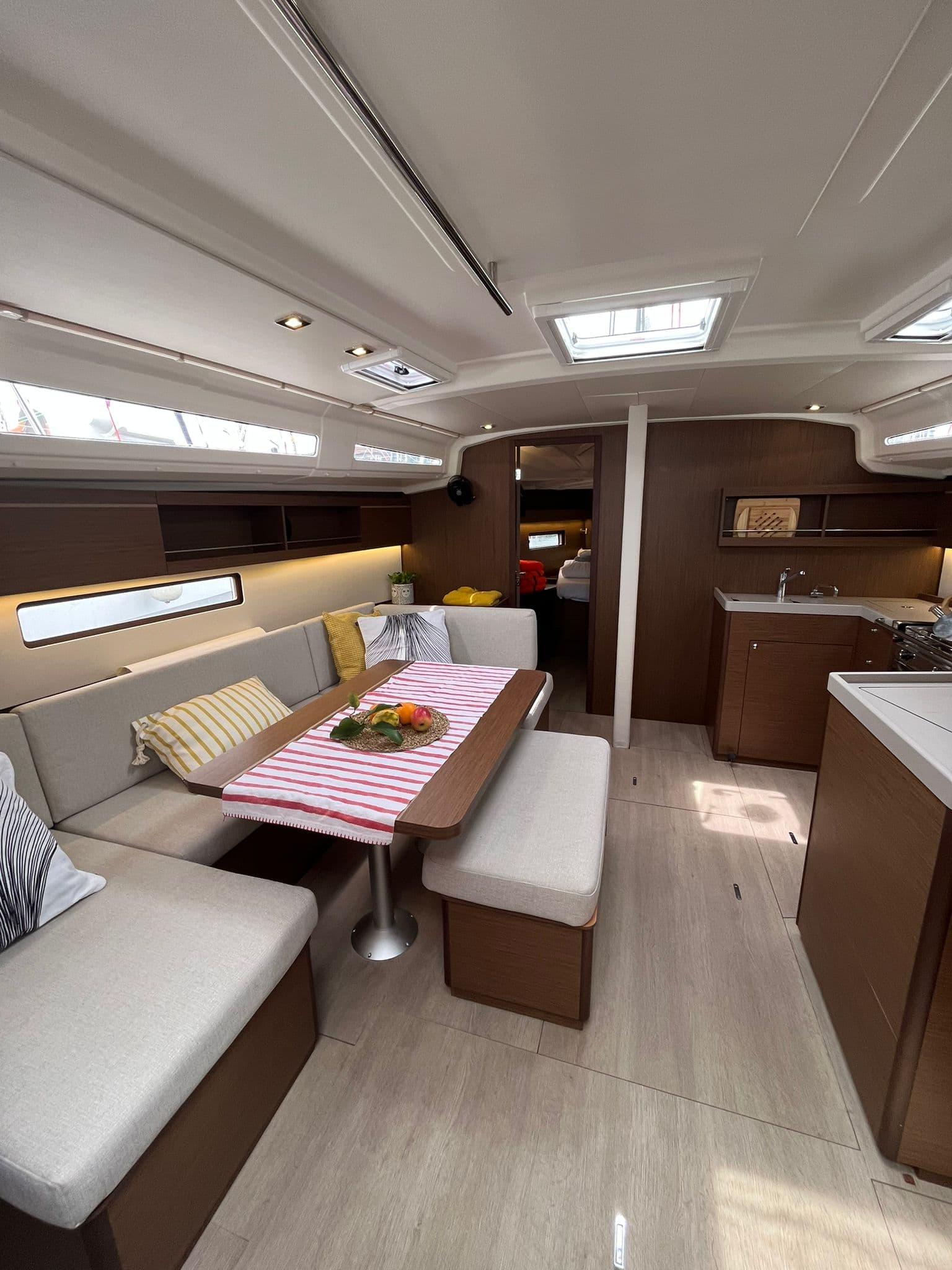 Oceanis 40.1 - photo 22