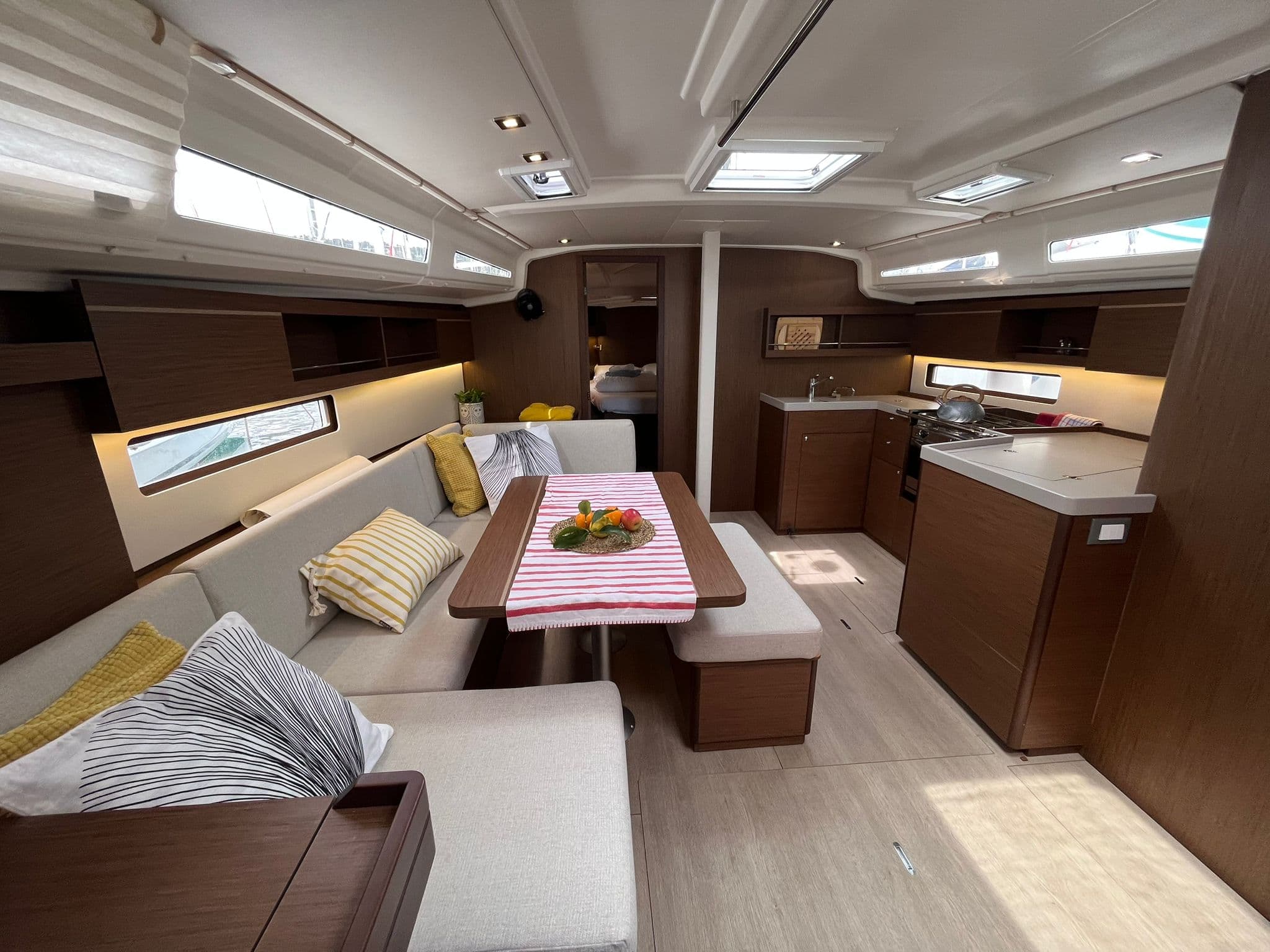 Oceanis 40.1 - photo 14