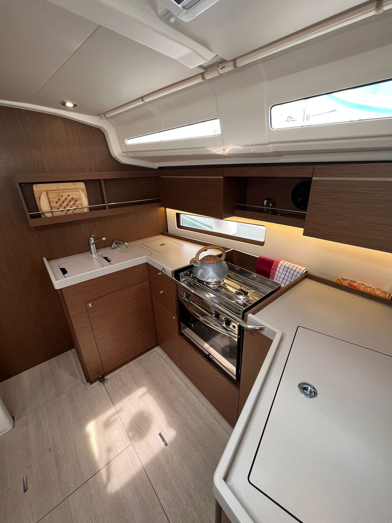 Oceanis 40.1 - photo 7