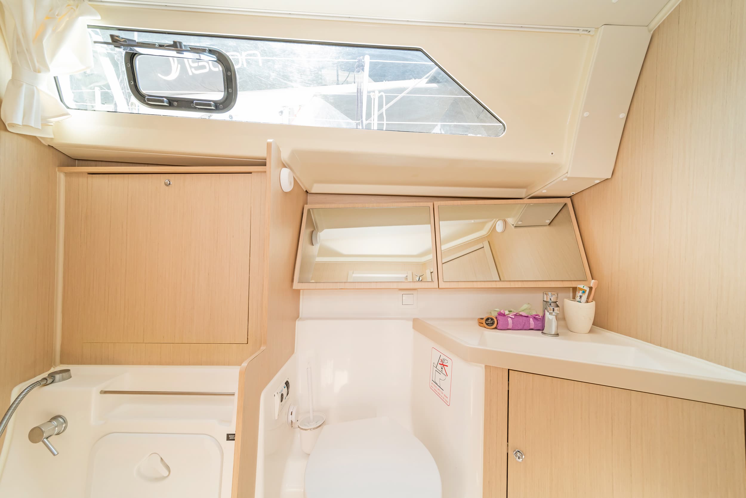 Oceanis 41.1 - photo 13