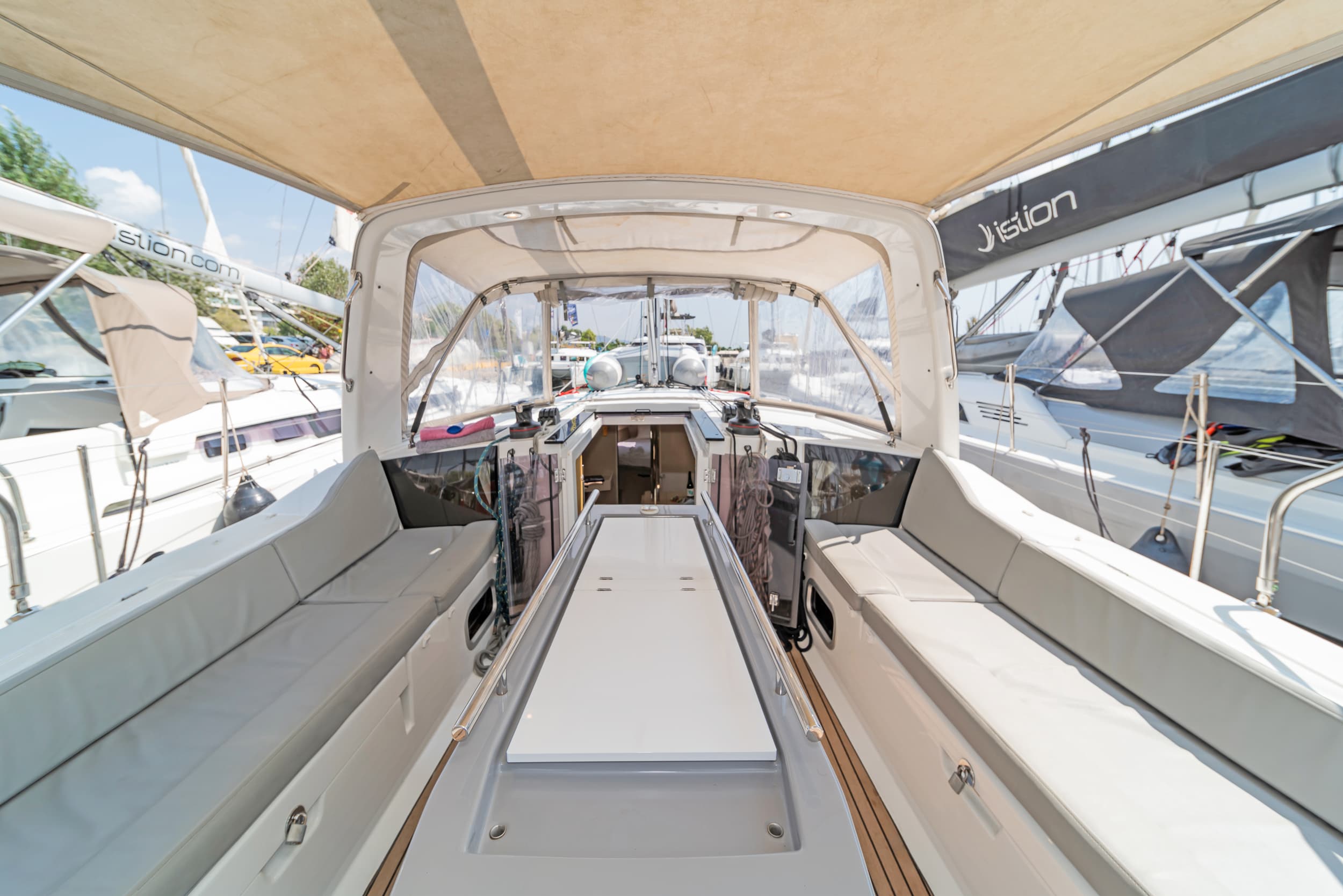 Oceanis 41.1 - photo 7