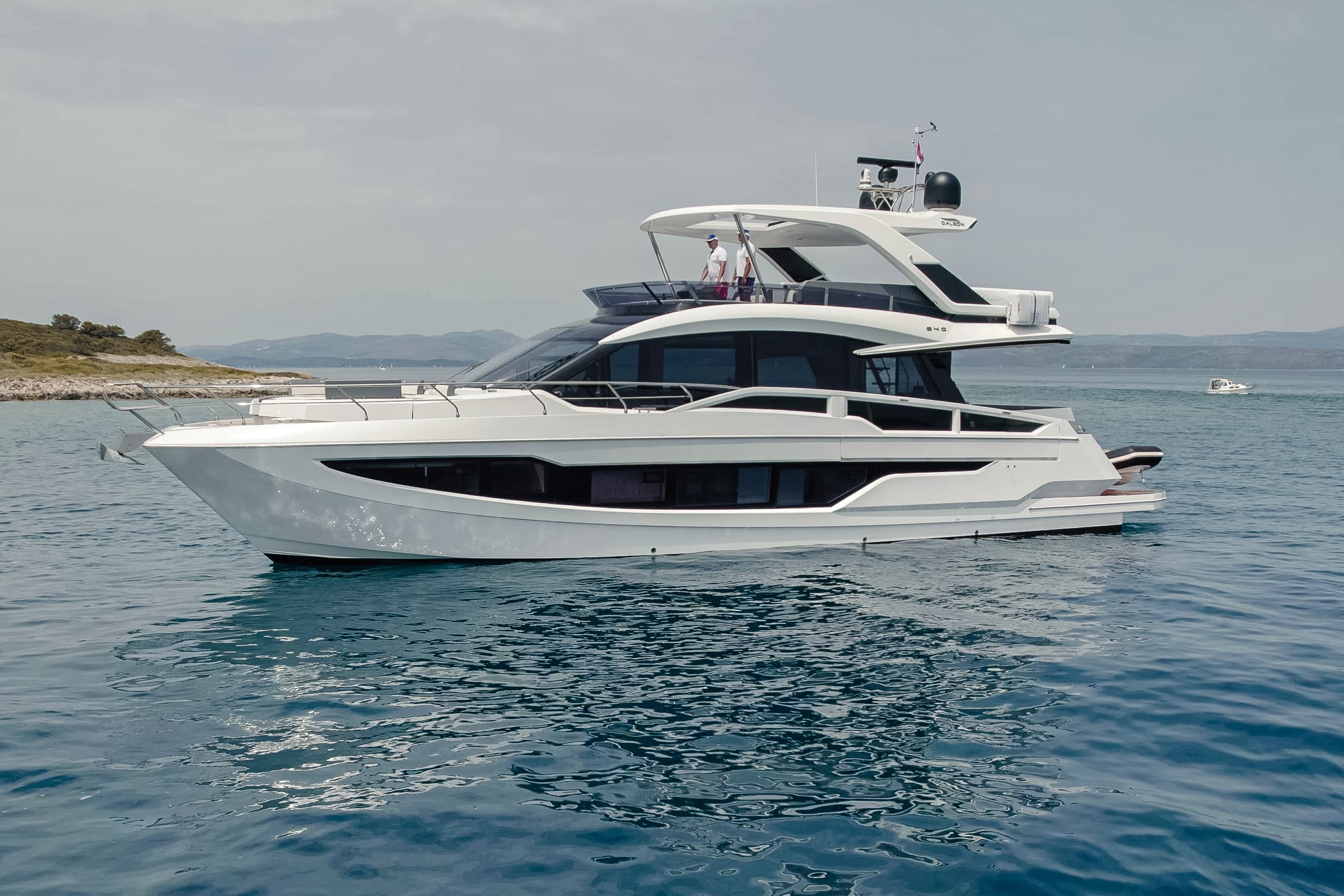 Galeon 640 Fly - photo 11