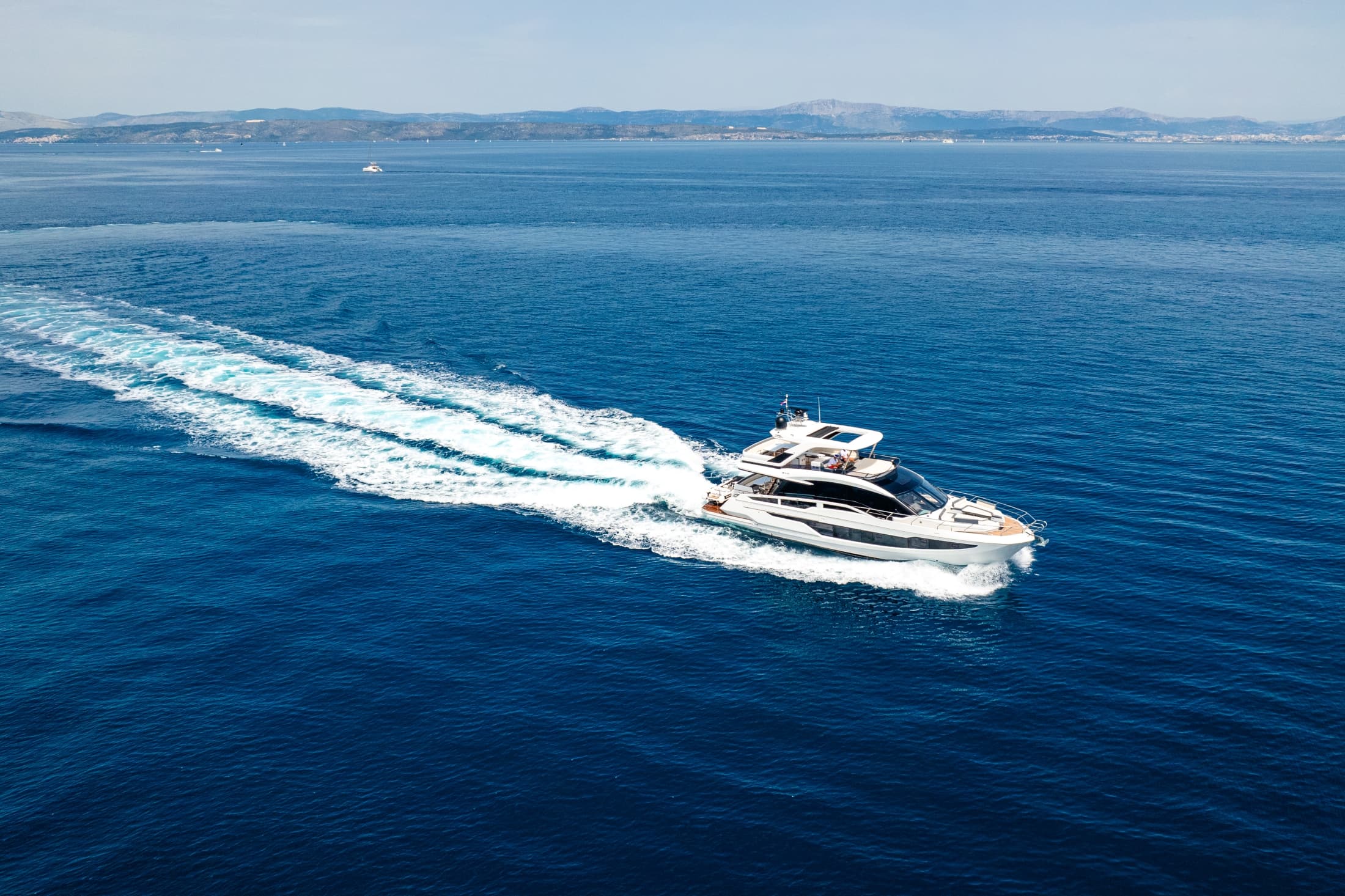 Galeon 640 Fly - photo 6