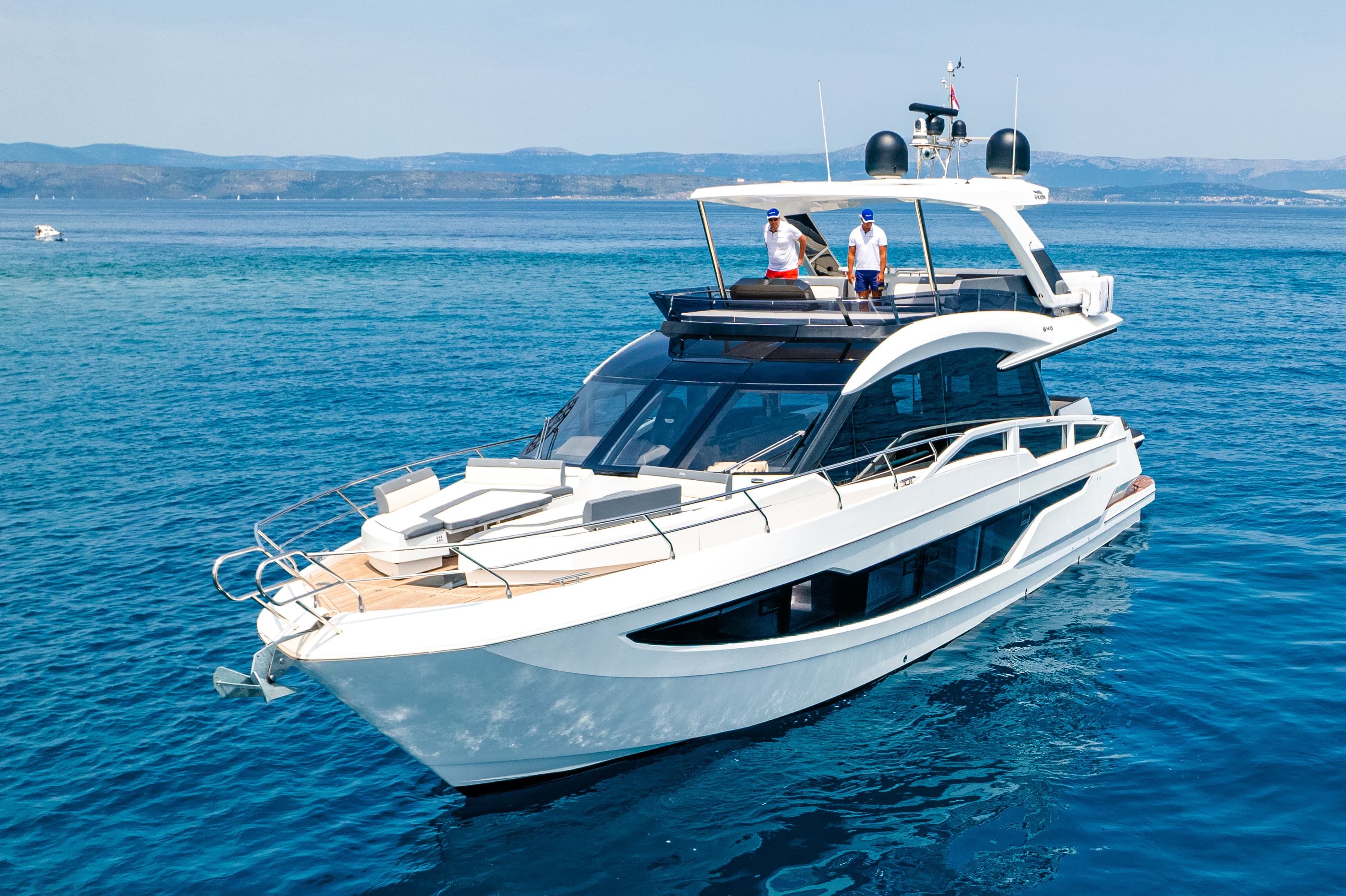 Galeon 640 Fly - photo 7