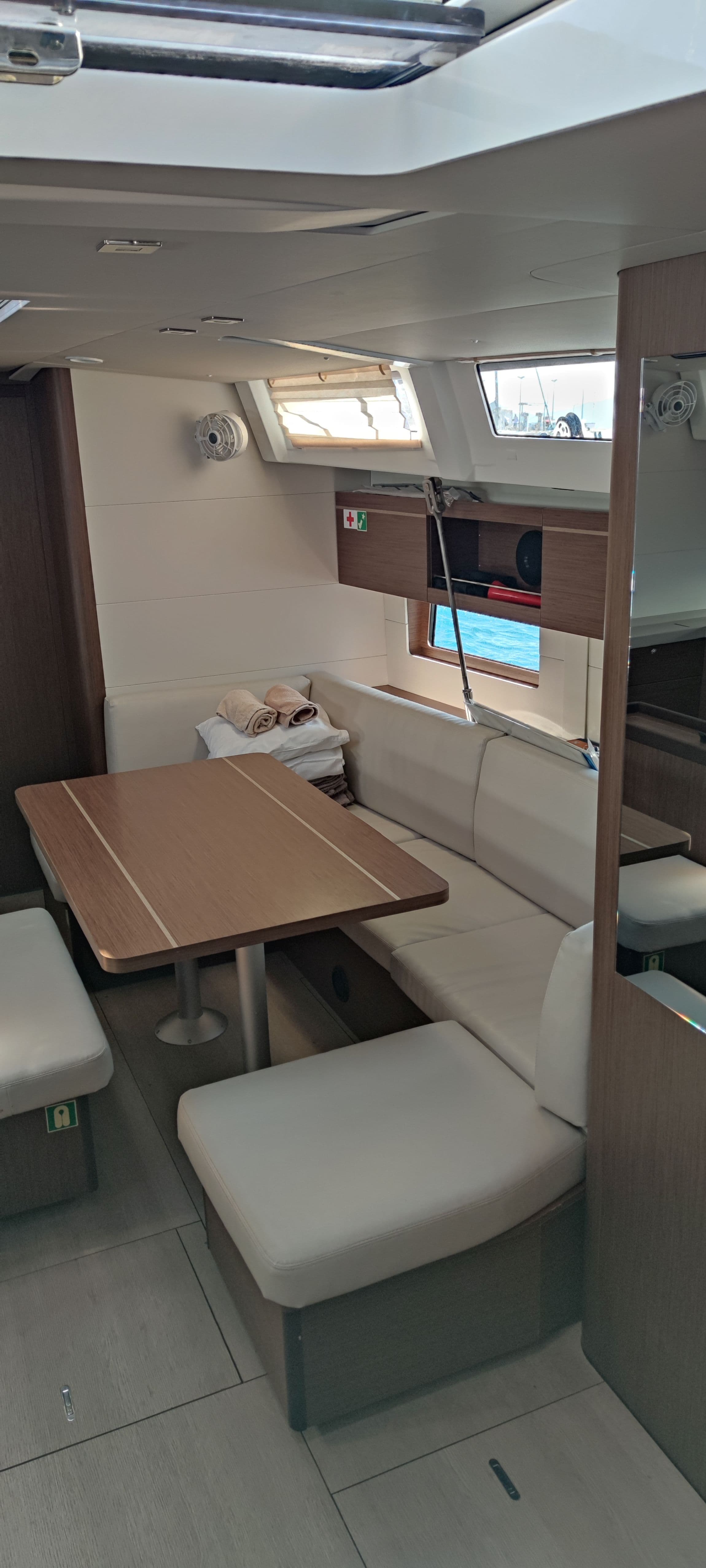 Oceanis 46.1 - photo 7