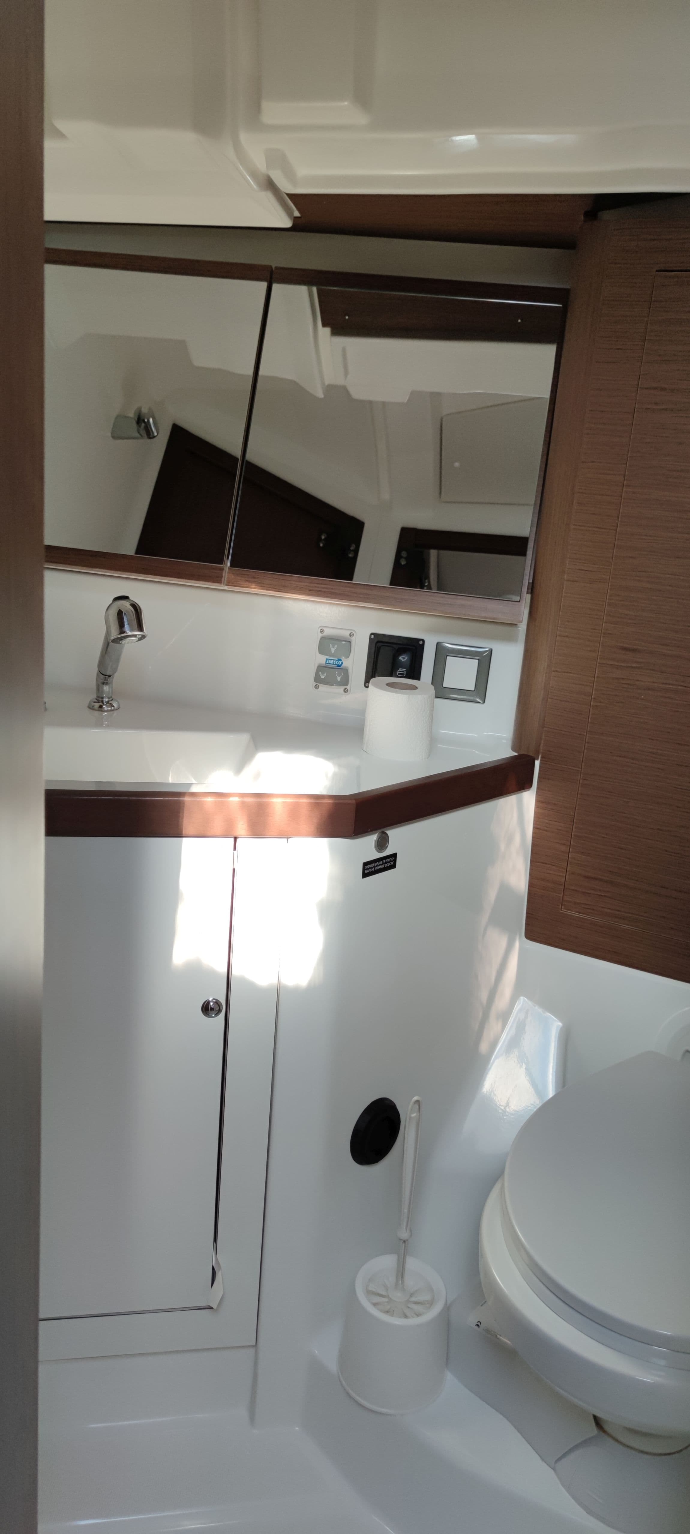 Oceanis 46.1 - photo 18