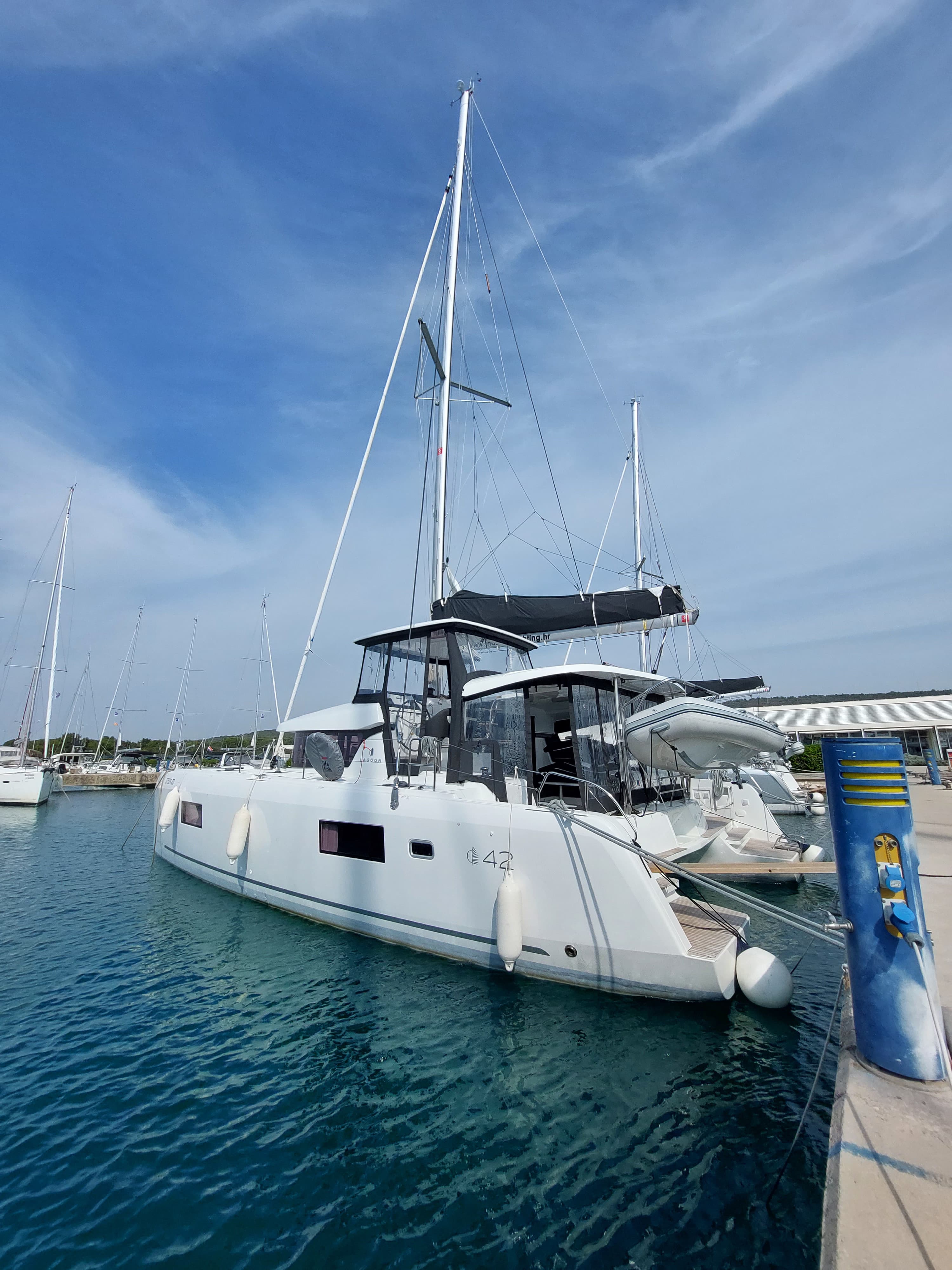 Lagoon 42 - photo 15