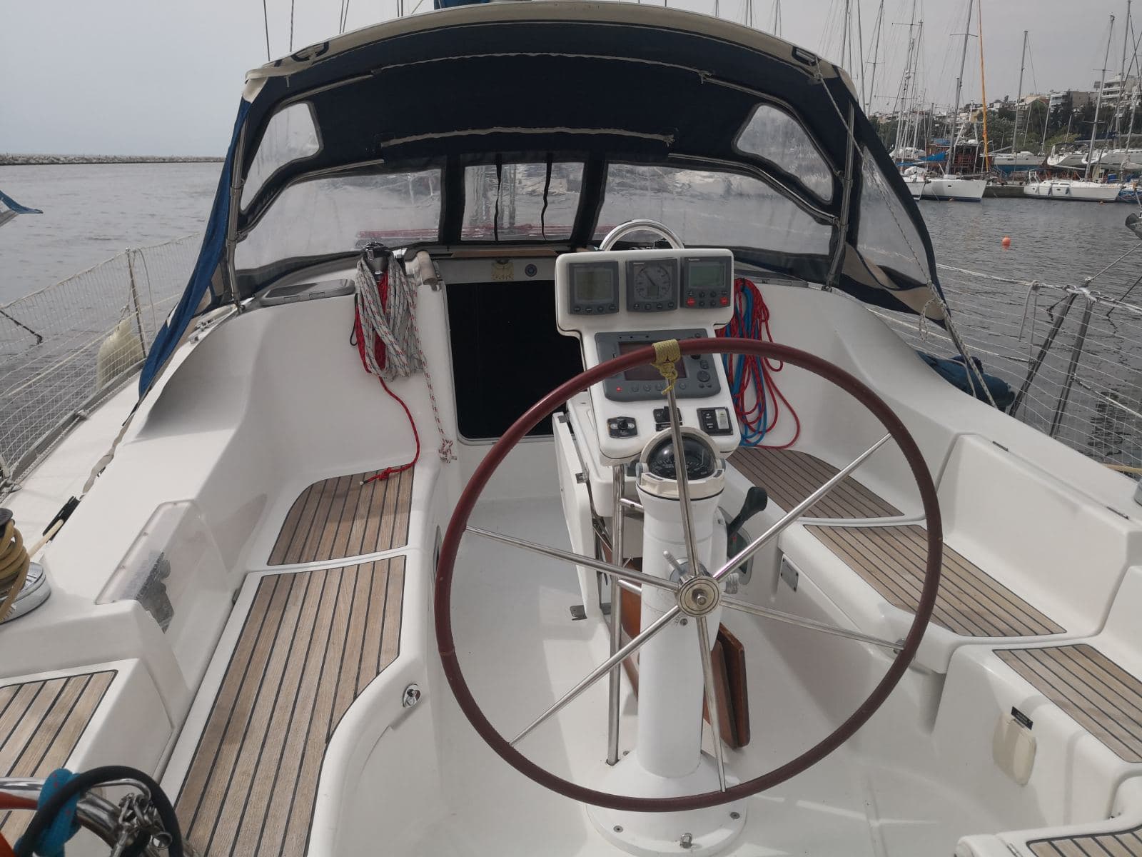 Oceanis 393 - photo 14