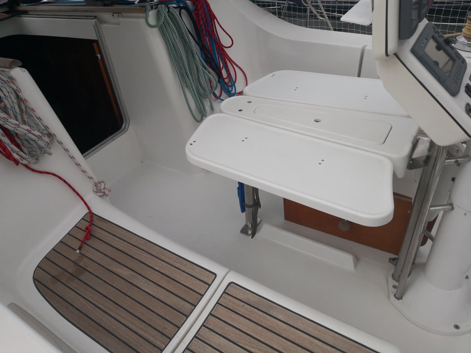 Oceanis 393 - photo 11