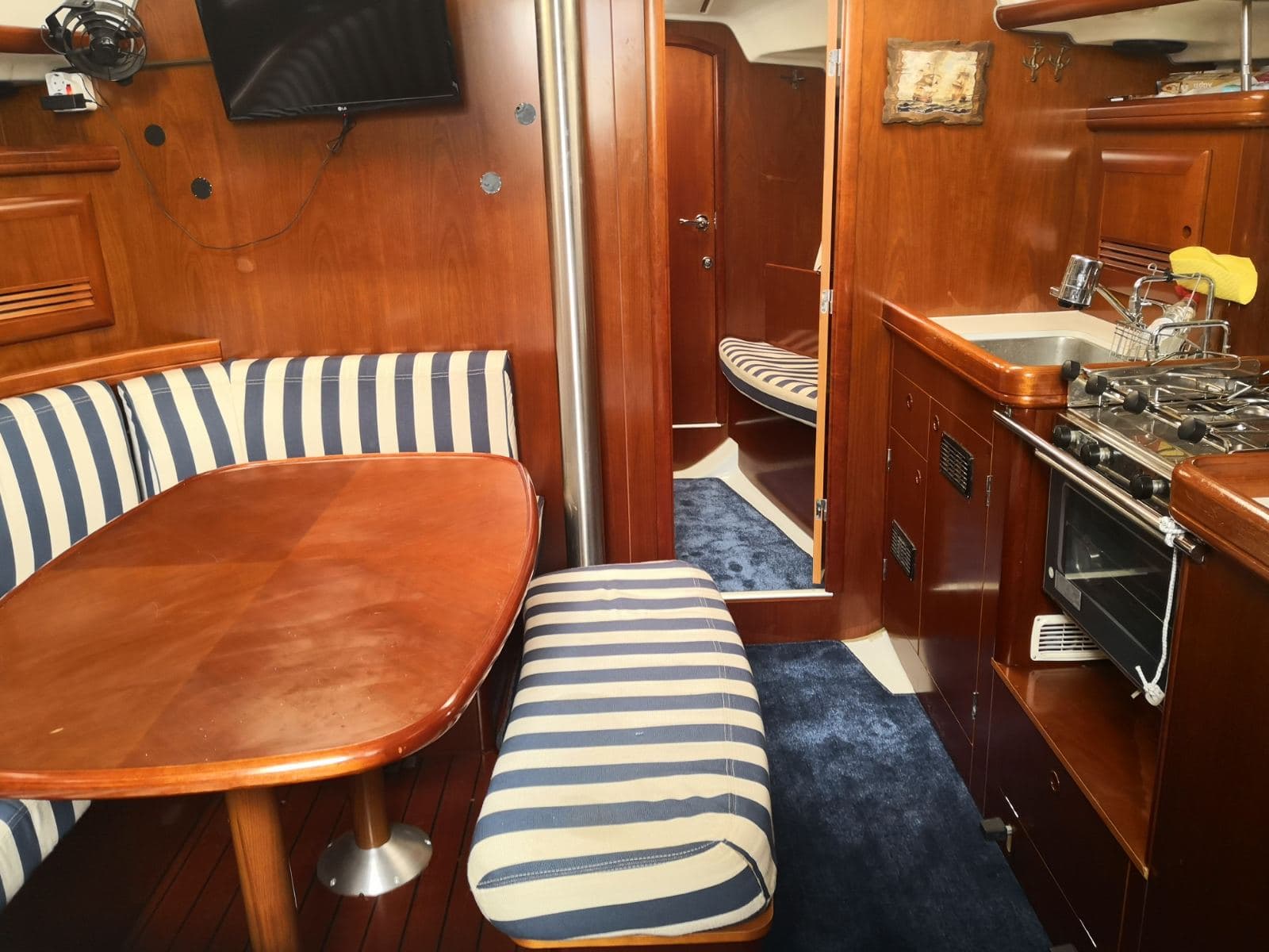 Oceanis 393 - photo 7