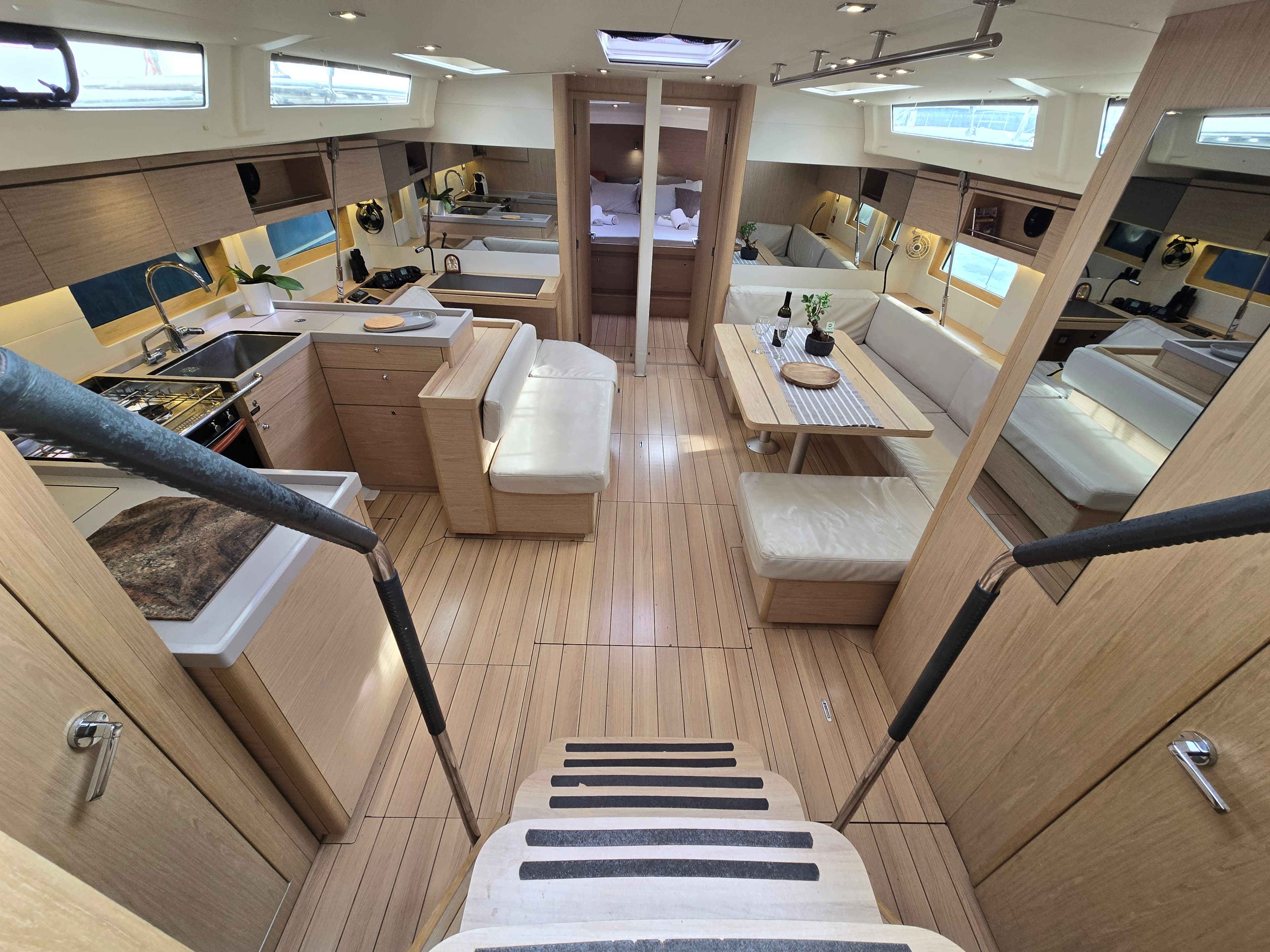 Oceanis 51.1 - photo 8