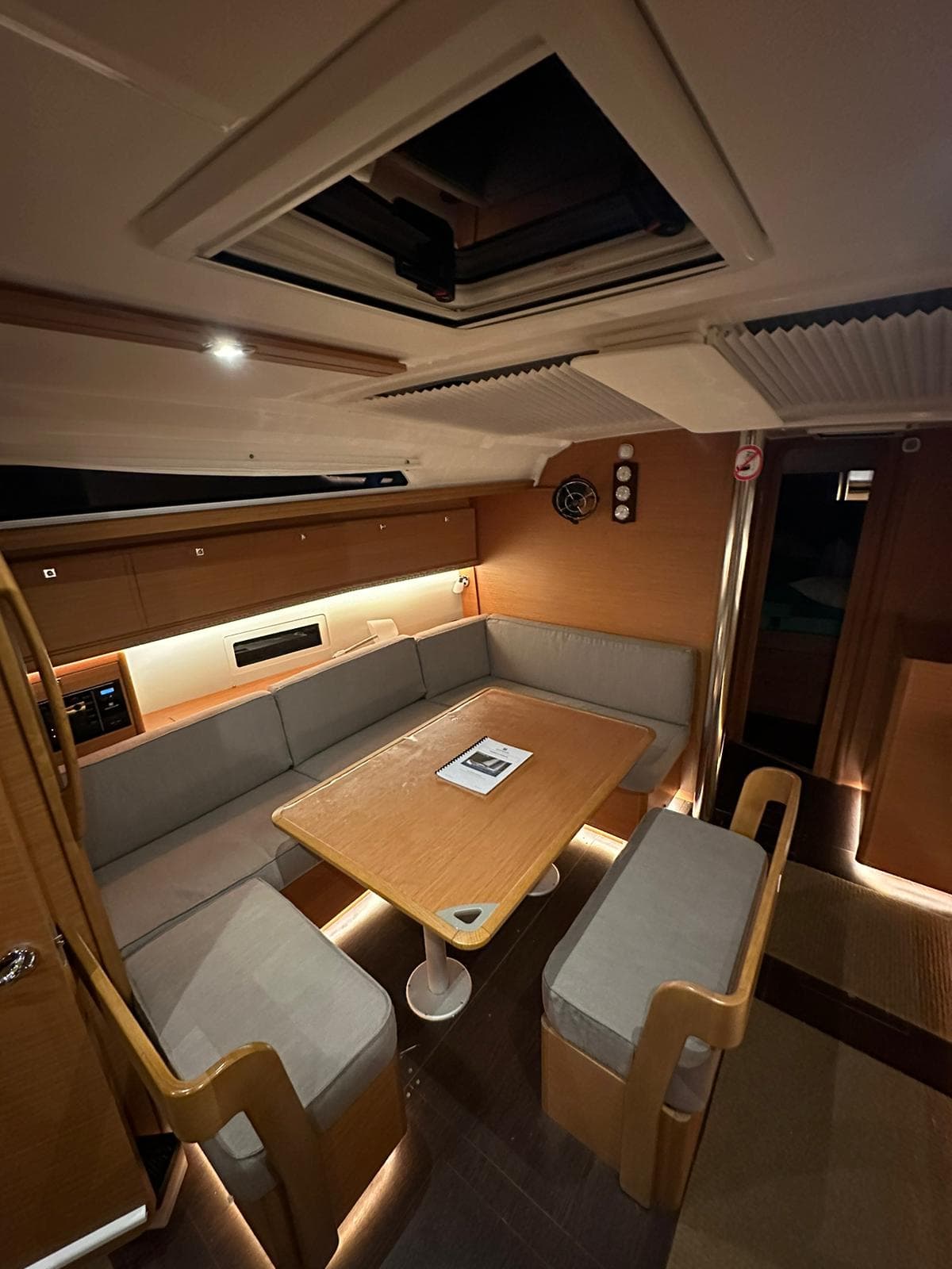 Dufour 430 - photo 6