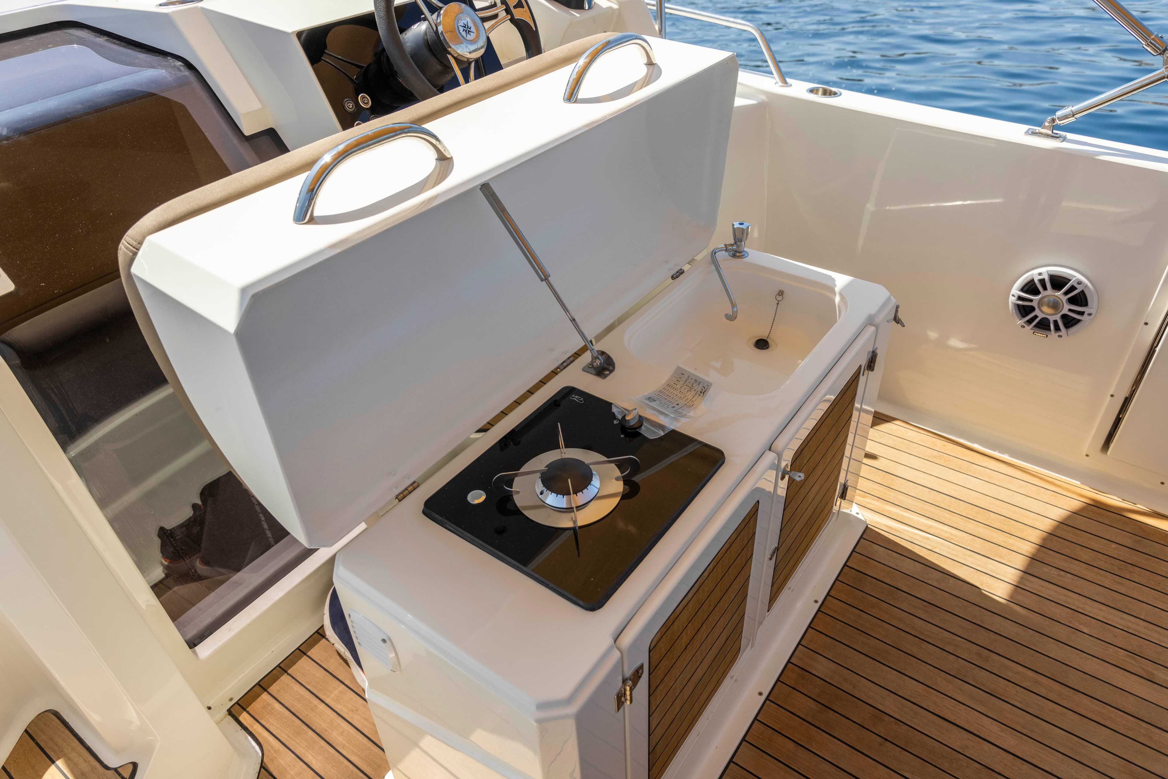 Atlantic Marine Sun Cruiser 730 - photo 11