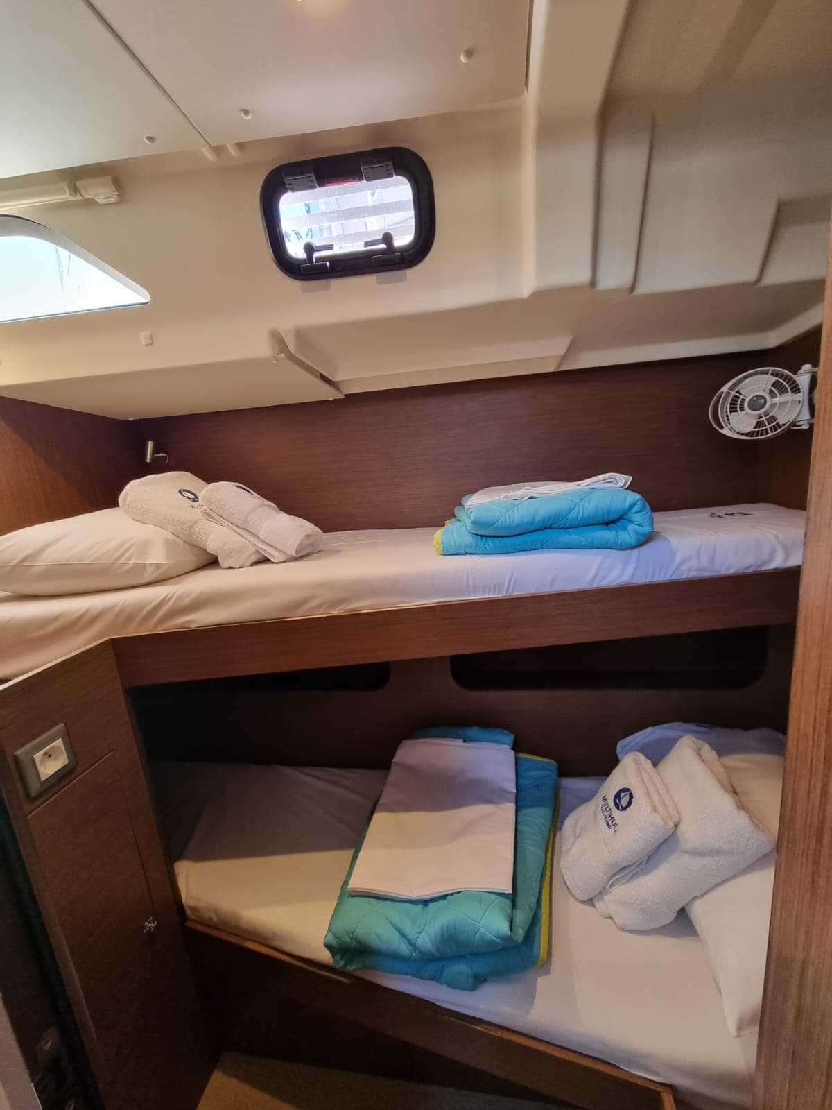 Oceanis 51.1 - photo 10