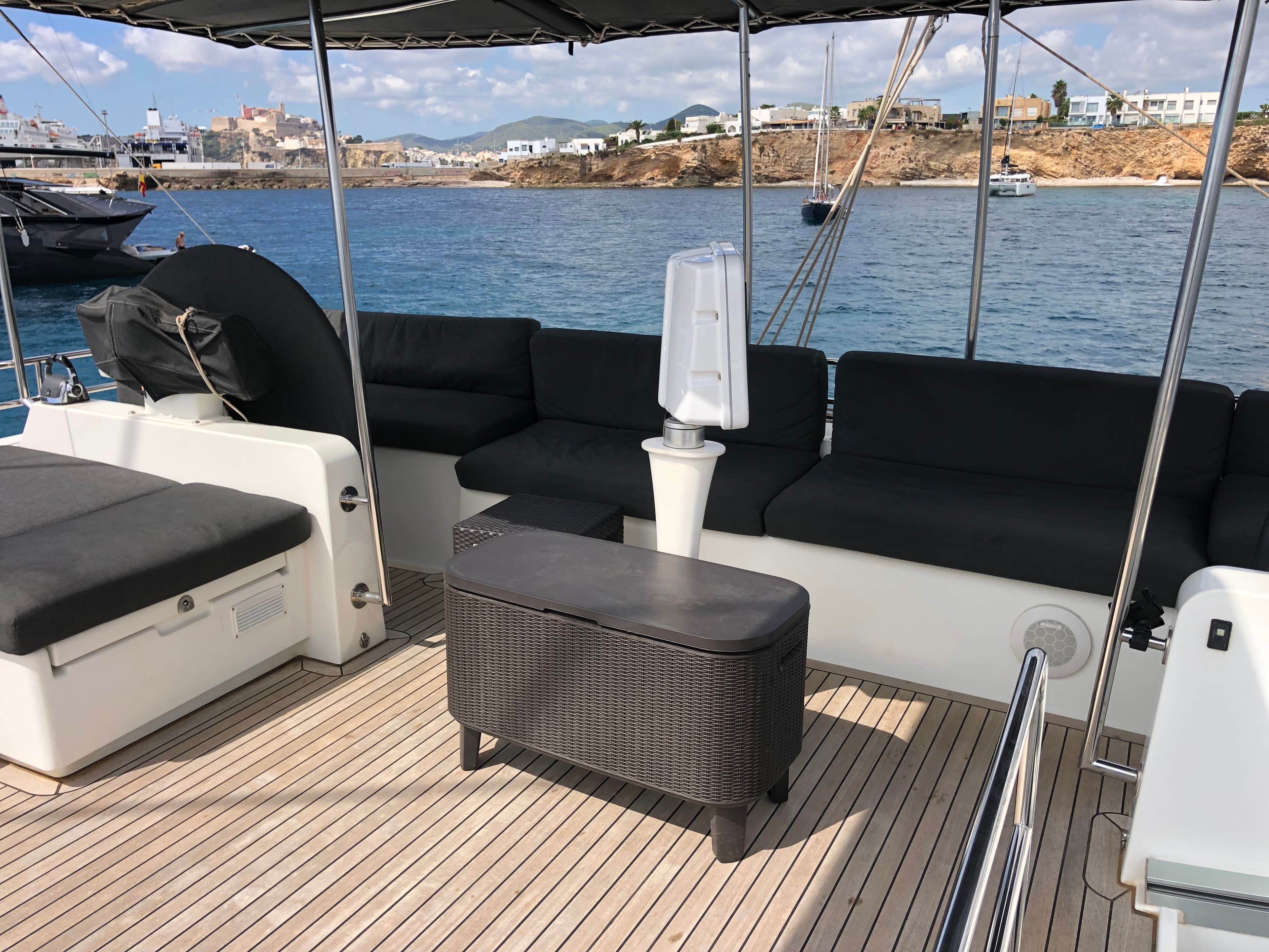 Lagoon 620 - photo 32