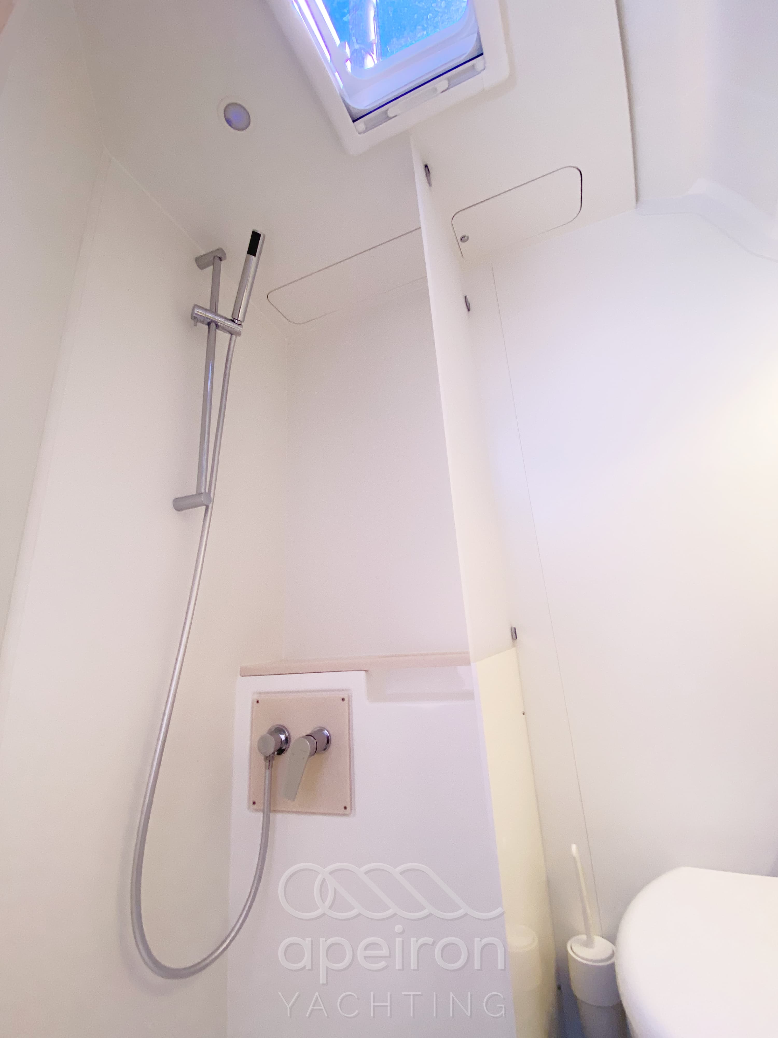 Dufour 41 - photo 19