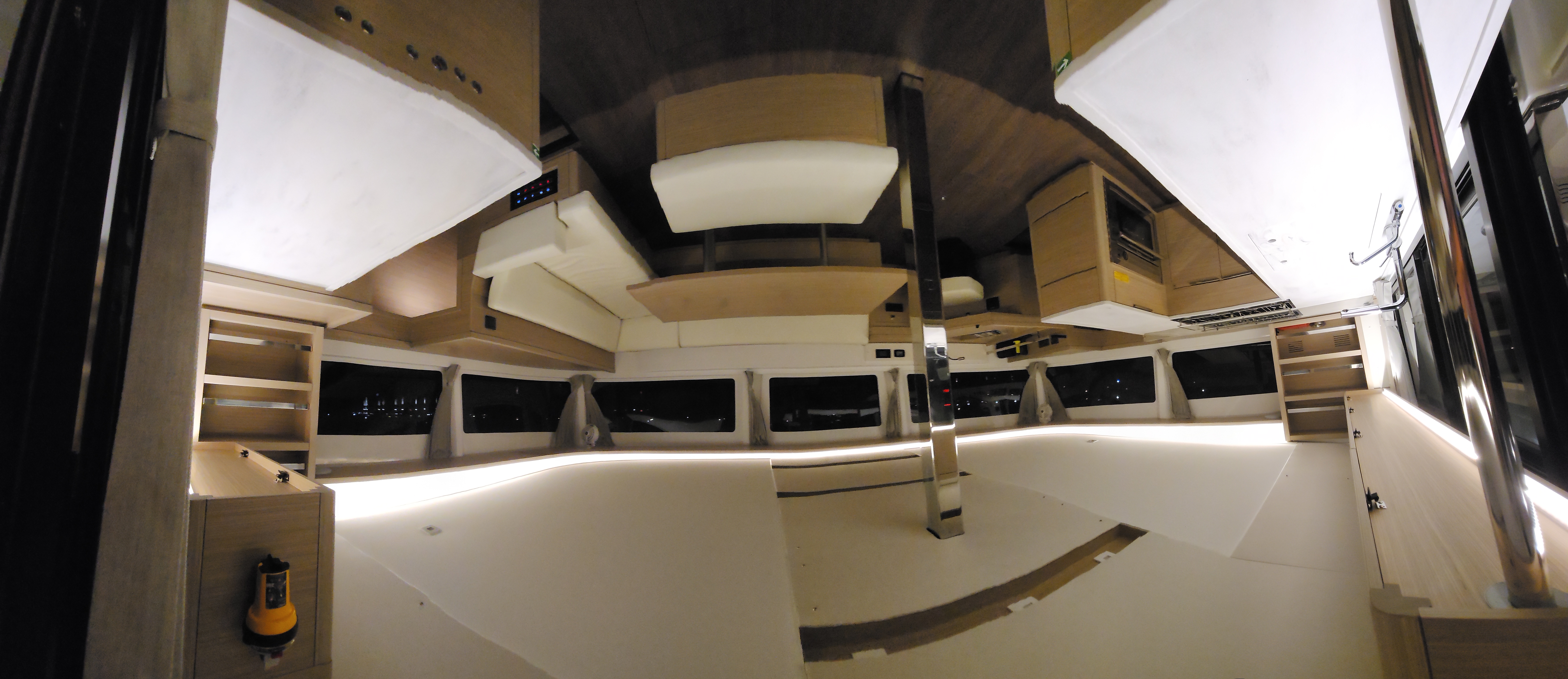 Lagoon 46  - photo 17