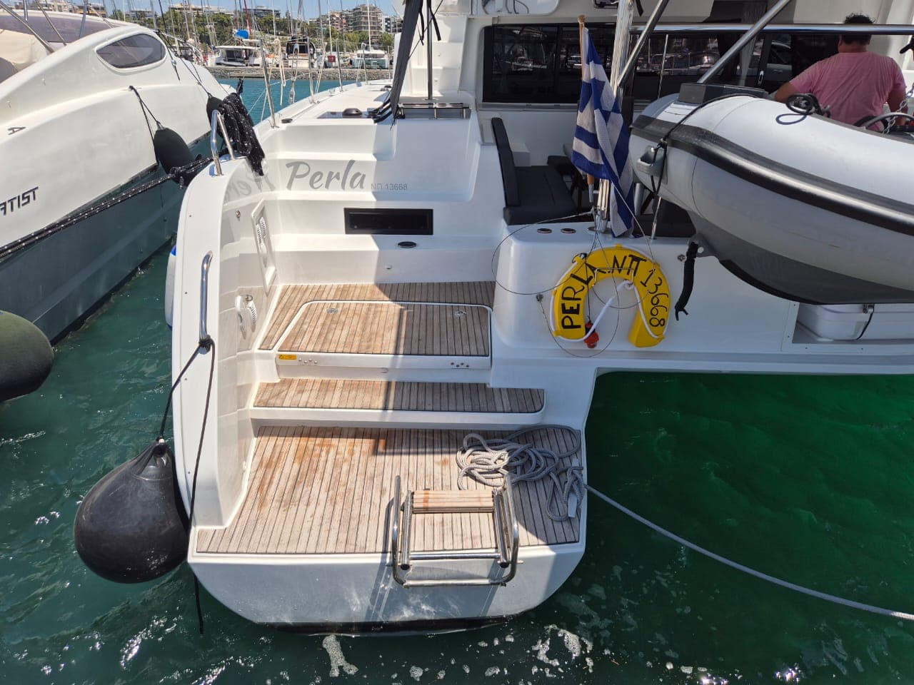 Lagoon 46  - photo 25