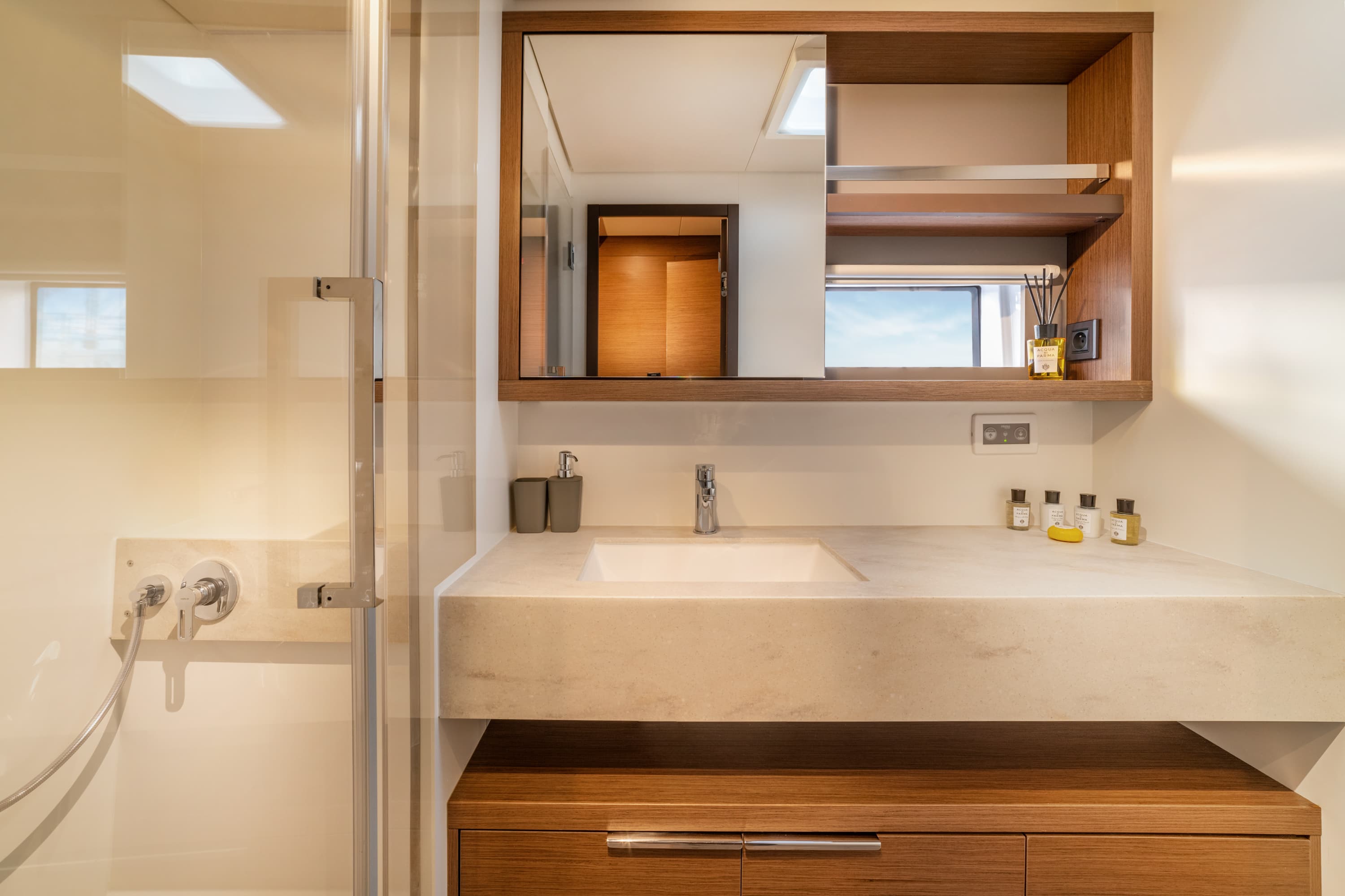 Lagoon 55 - photo 11