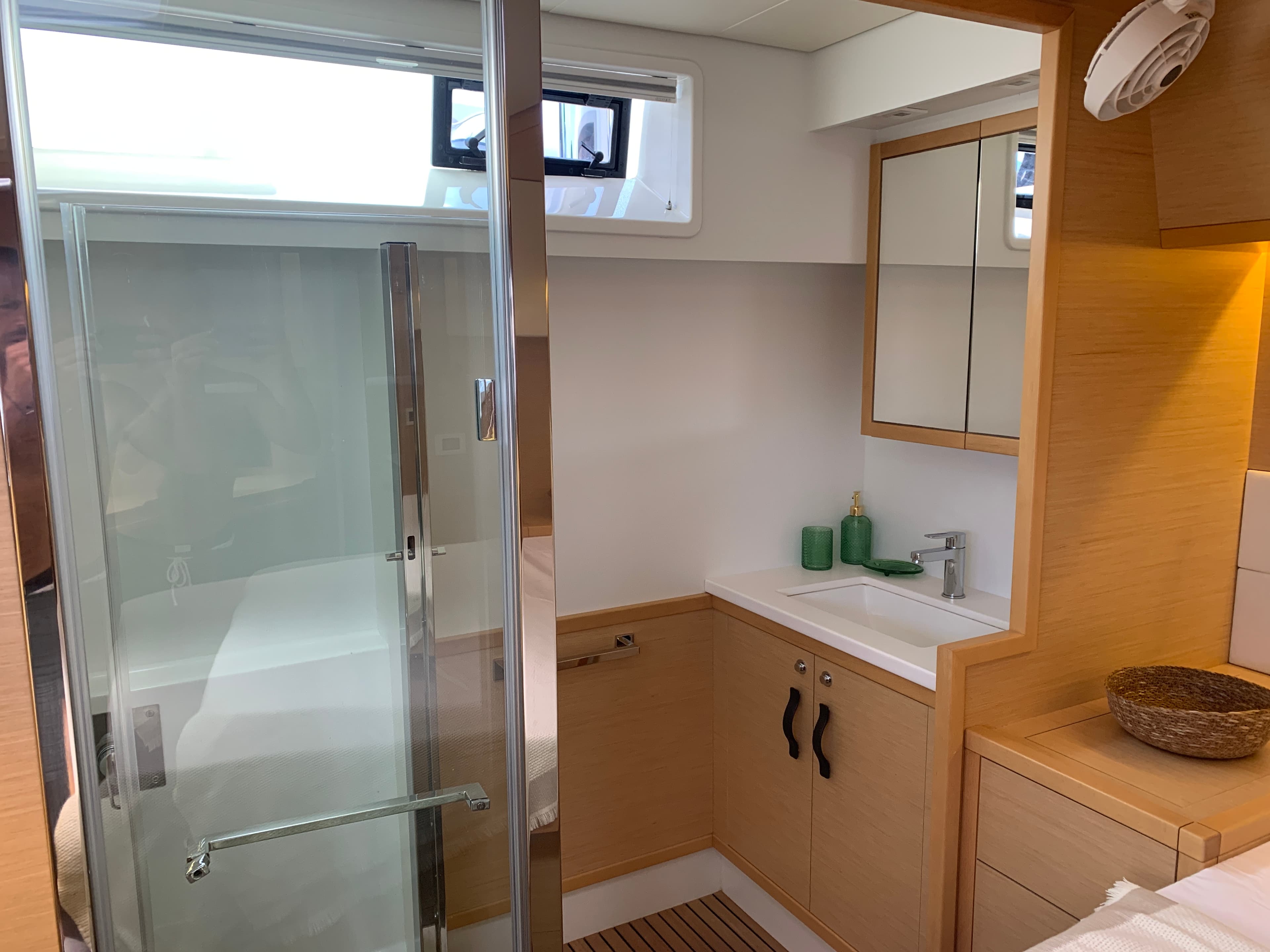 Lagoon 52 - photo 46