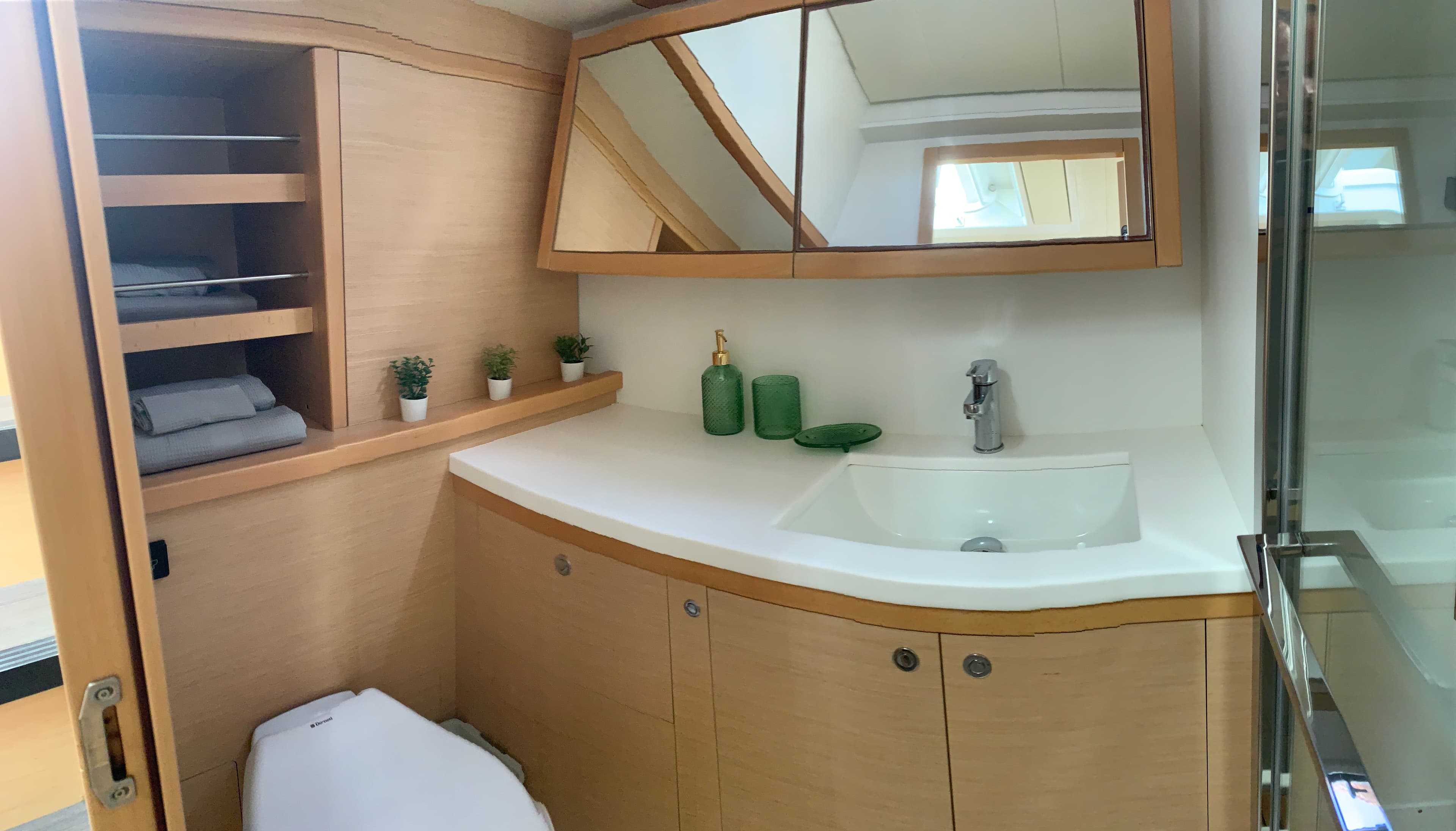 Lagoon 52 - photo 20