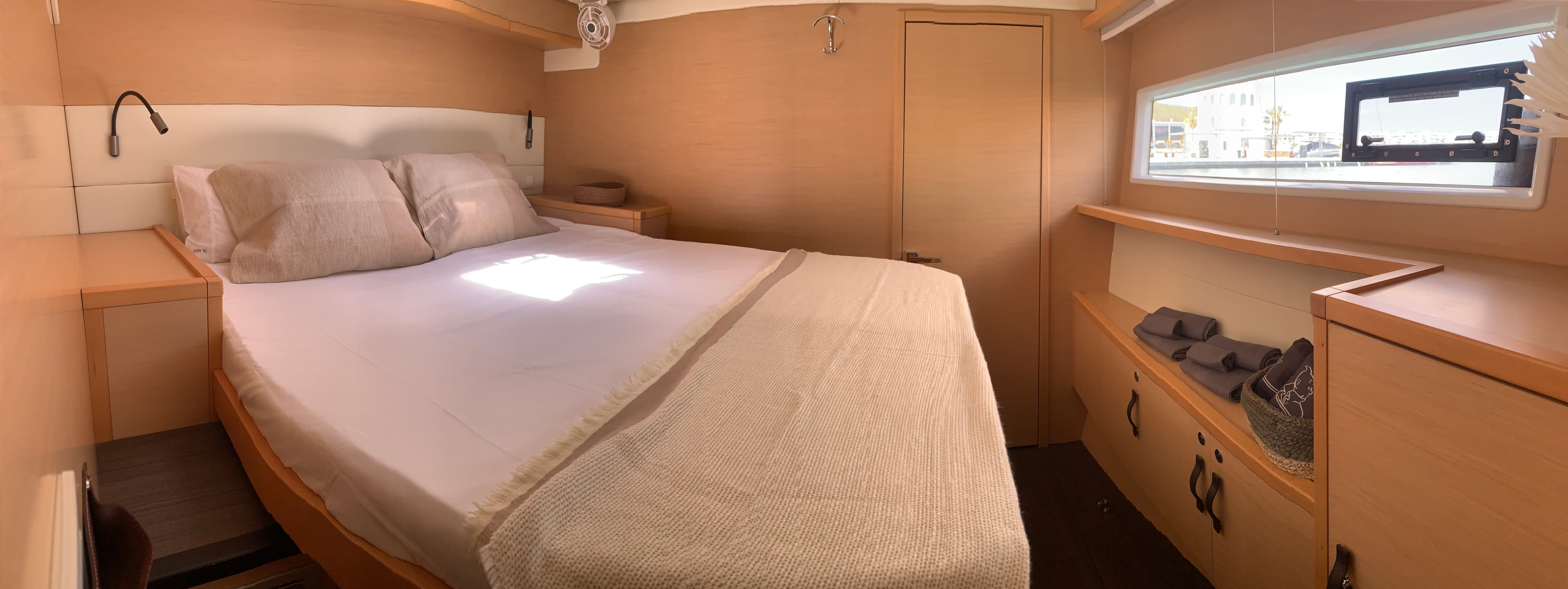 Lagoon 52 - photo 25