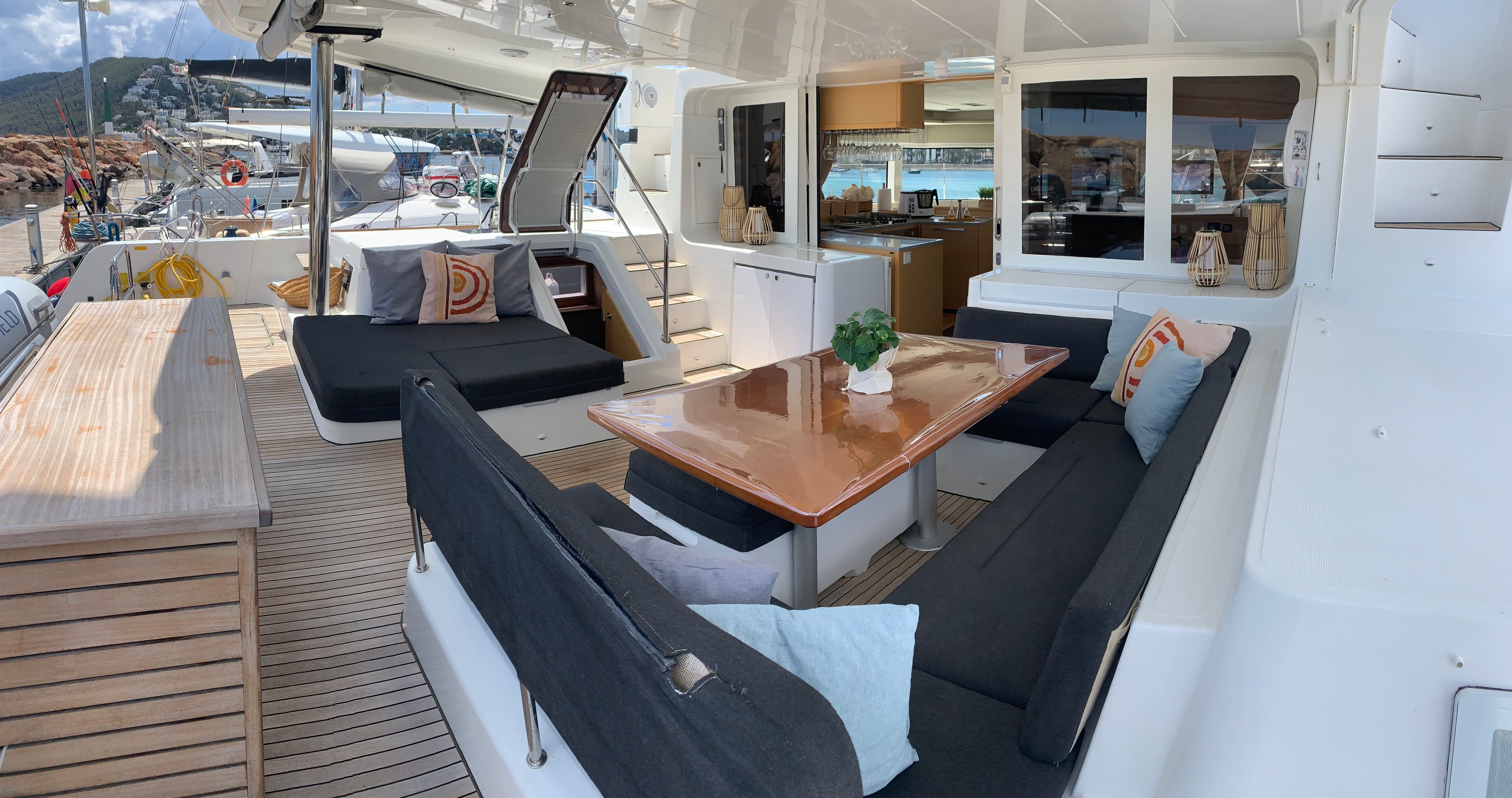 Lagoon 52 - photo 34