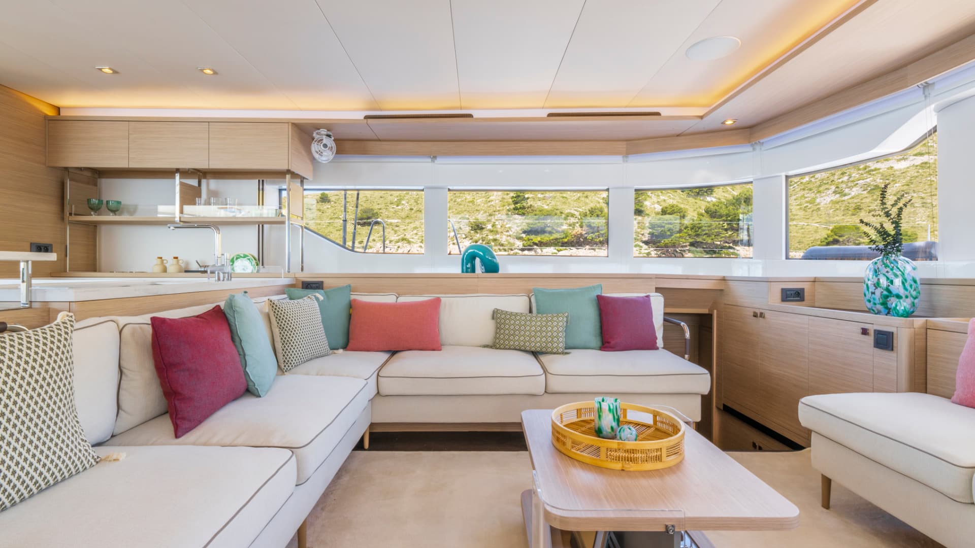 Lagoon 60 - photo 25