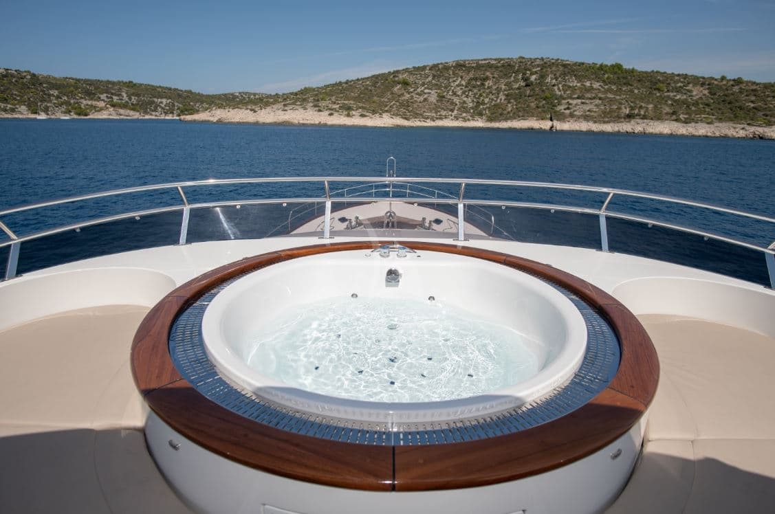 Motoryacht - photo 6