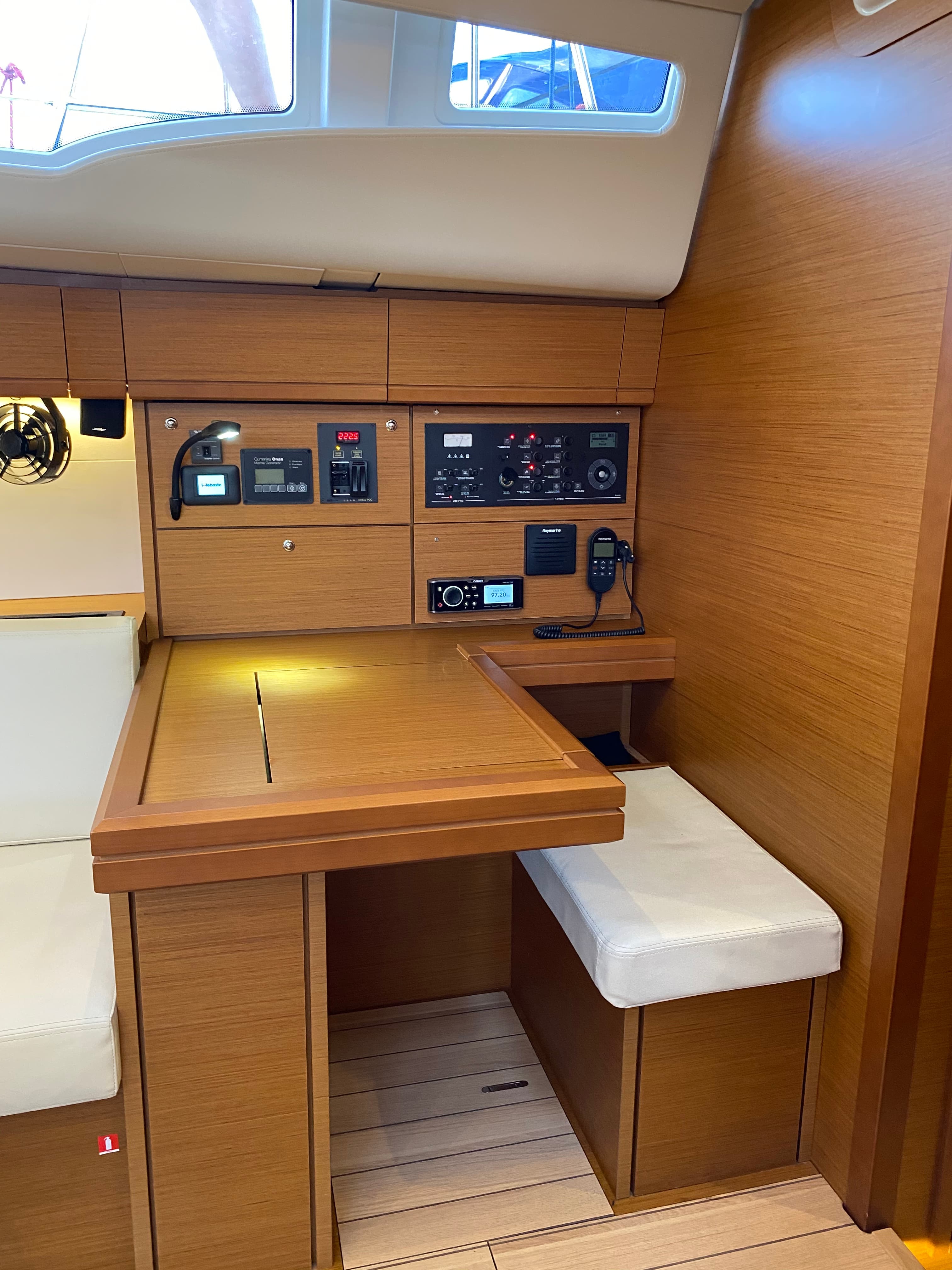 Jeanneau 54 - photo 19