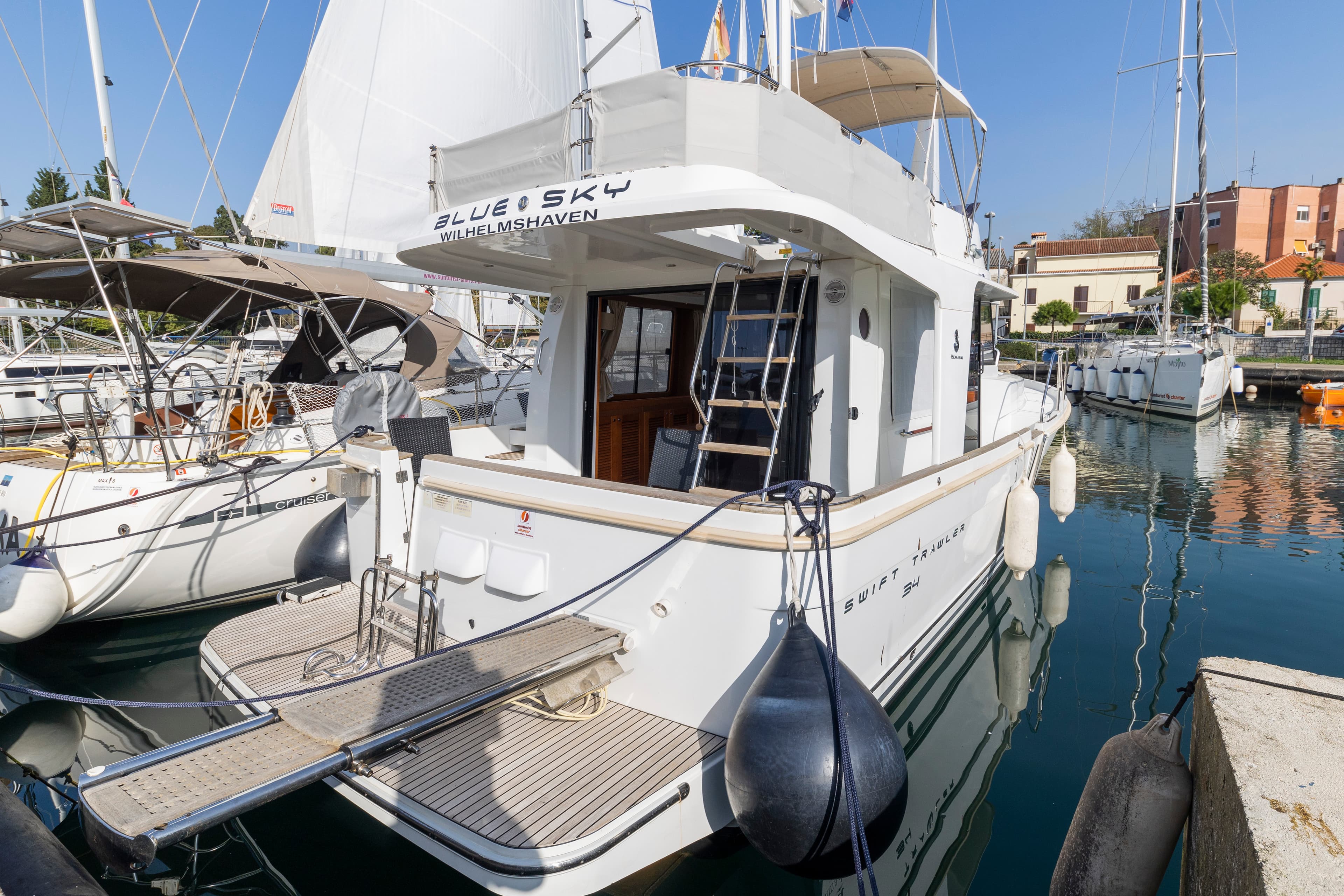 Swift Trawler 34 Fly - photo 17