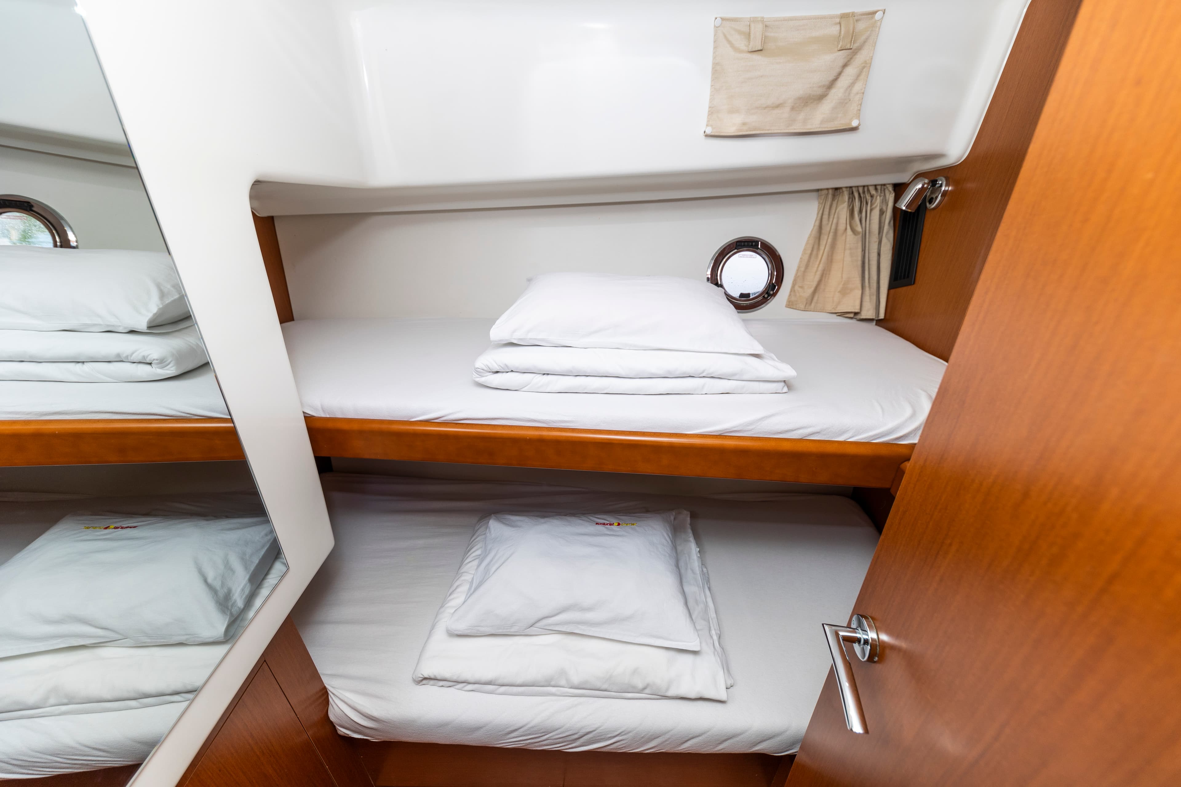 Swift Trawler 34 Fly - photo 16