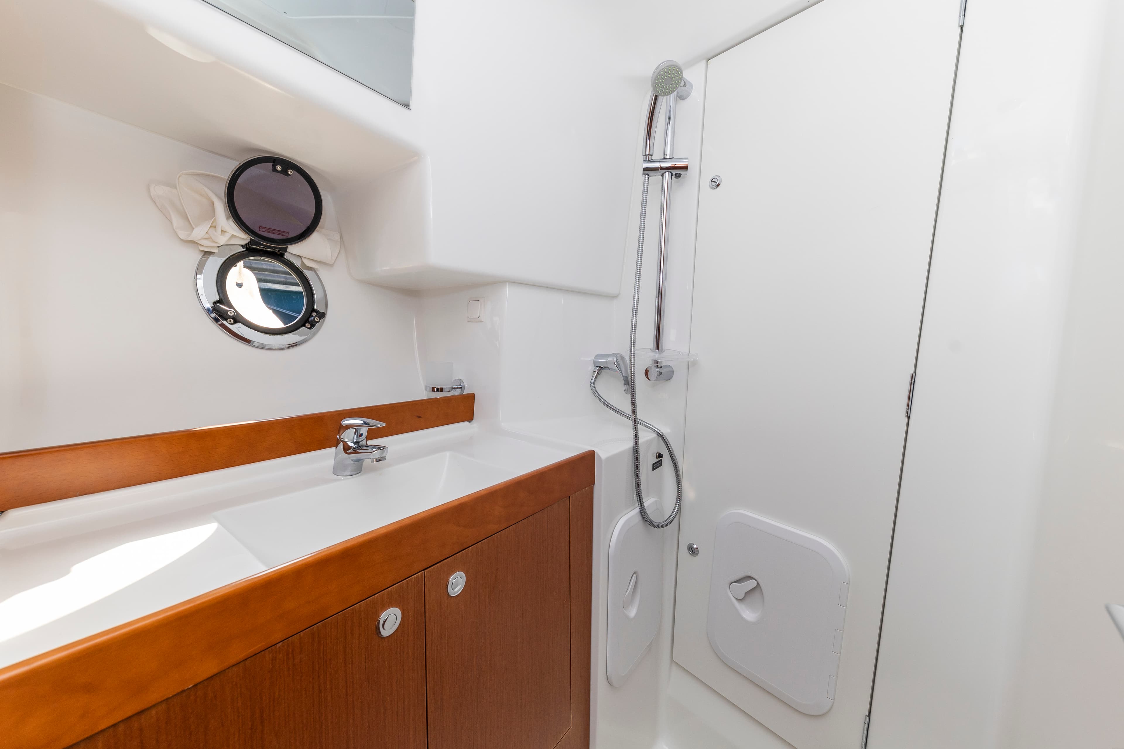 Swift Trawler 34 Fly - photo 27