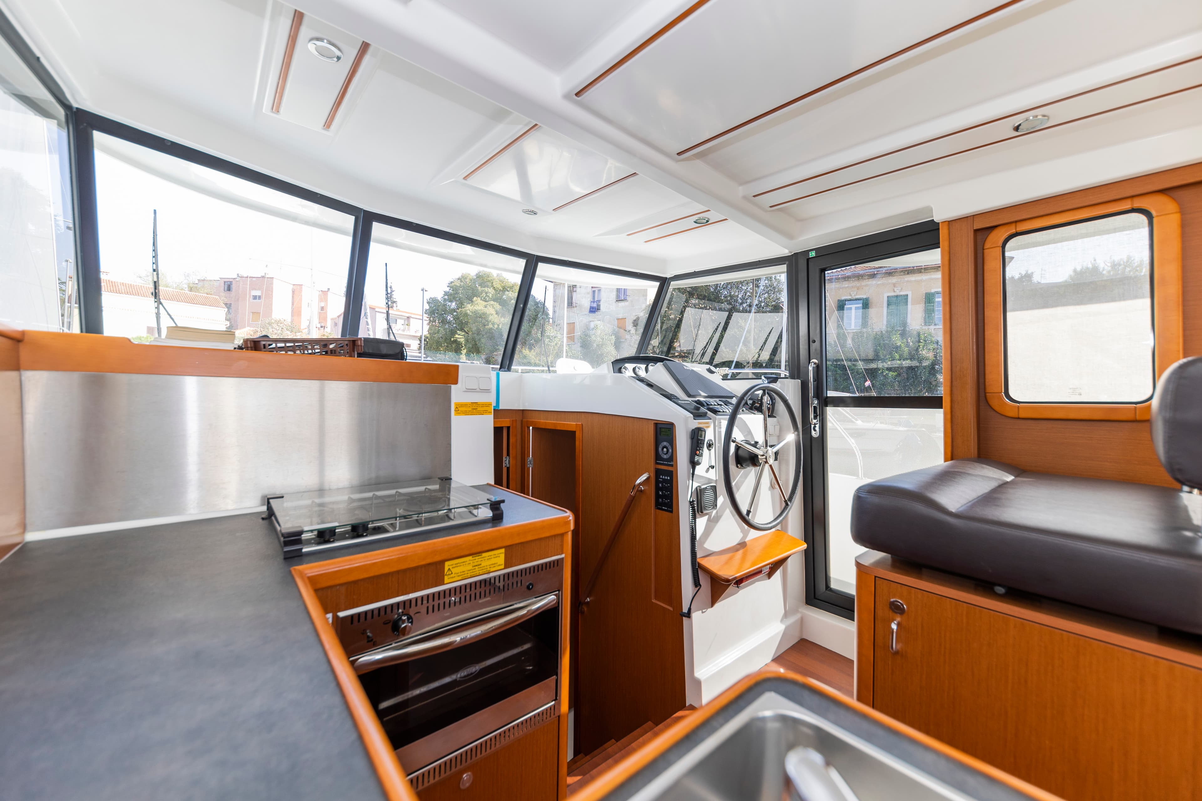 Swift Trawler 34 Fly - photo 15